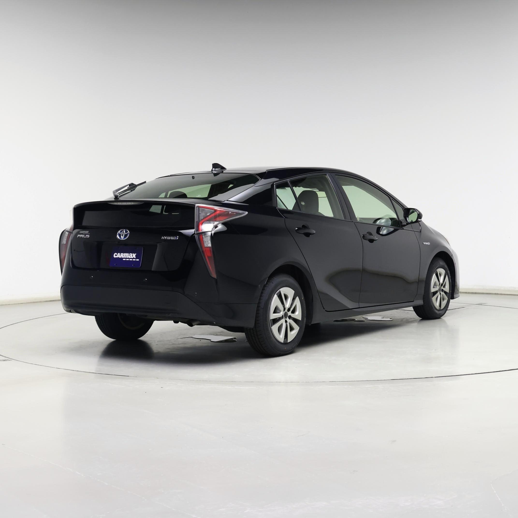 Thumbnail: 2018 Toyota Prius - 8