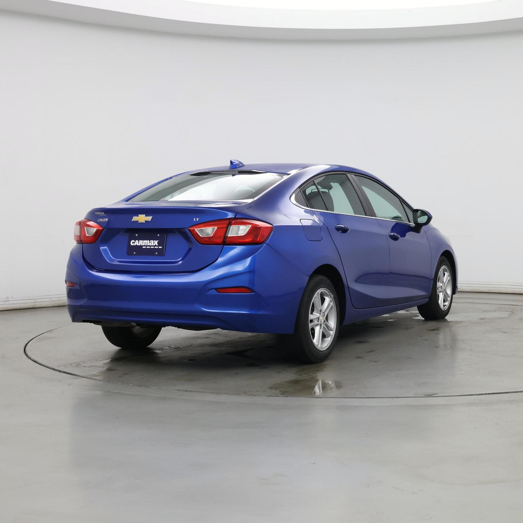 Thumbnail: 2018 Chevrolet Cruze - 8