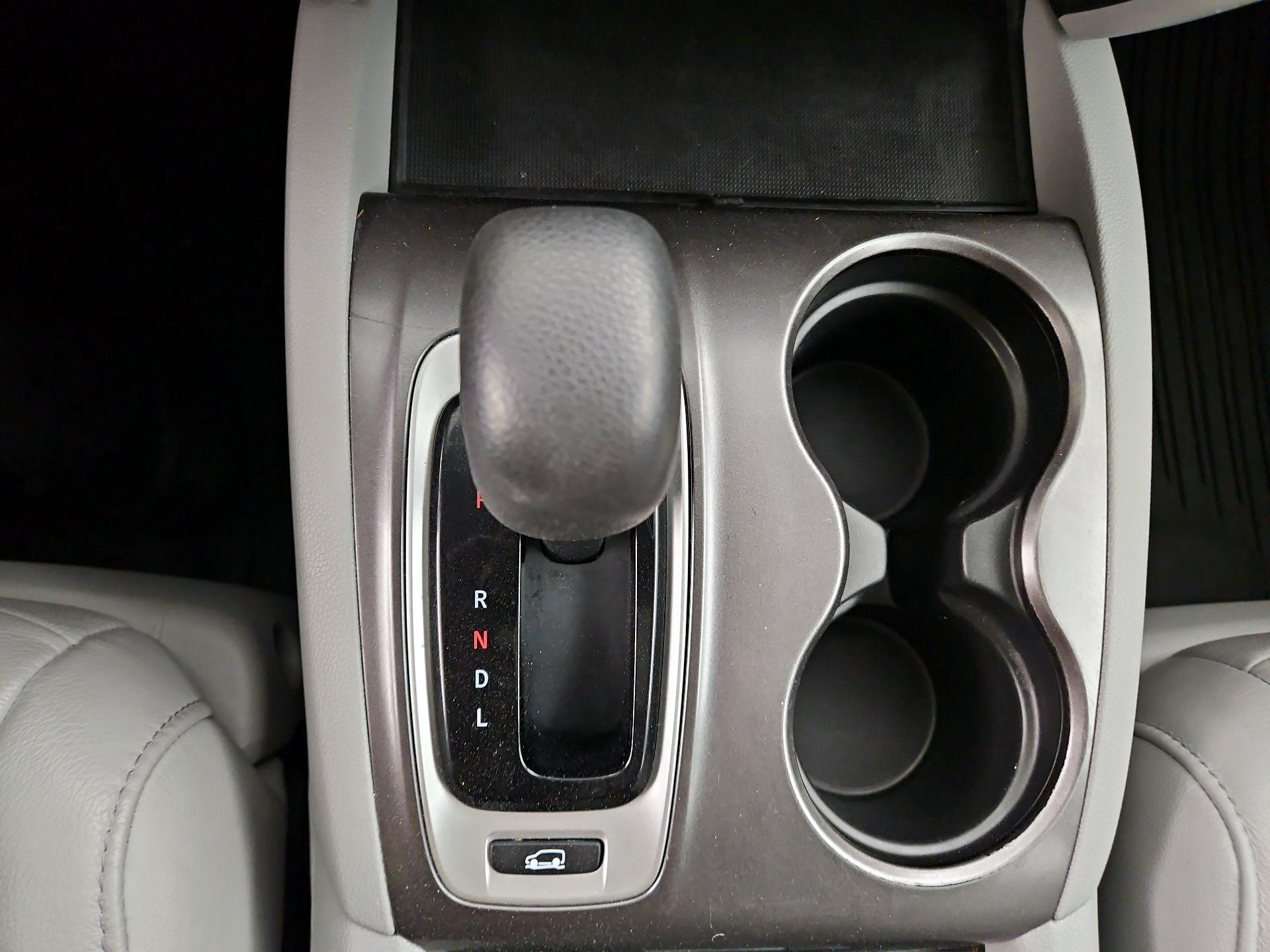 Thumbnail: 2016 Honda Pilot - 17