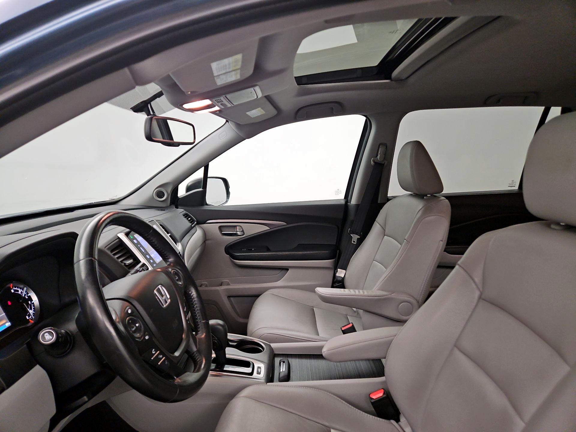 Thumbnail: 2016 Honda Pilot - 19