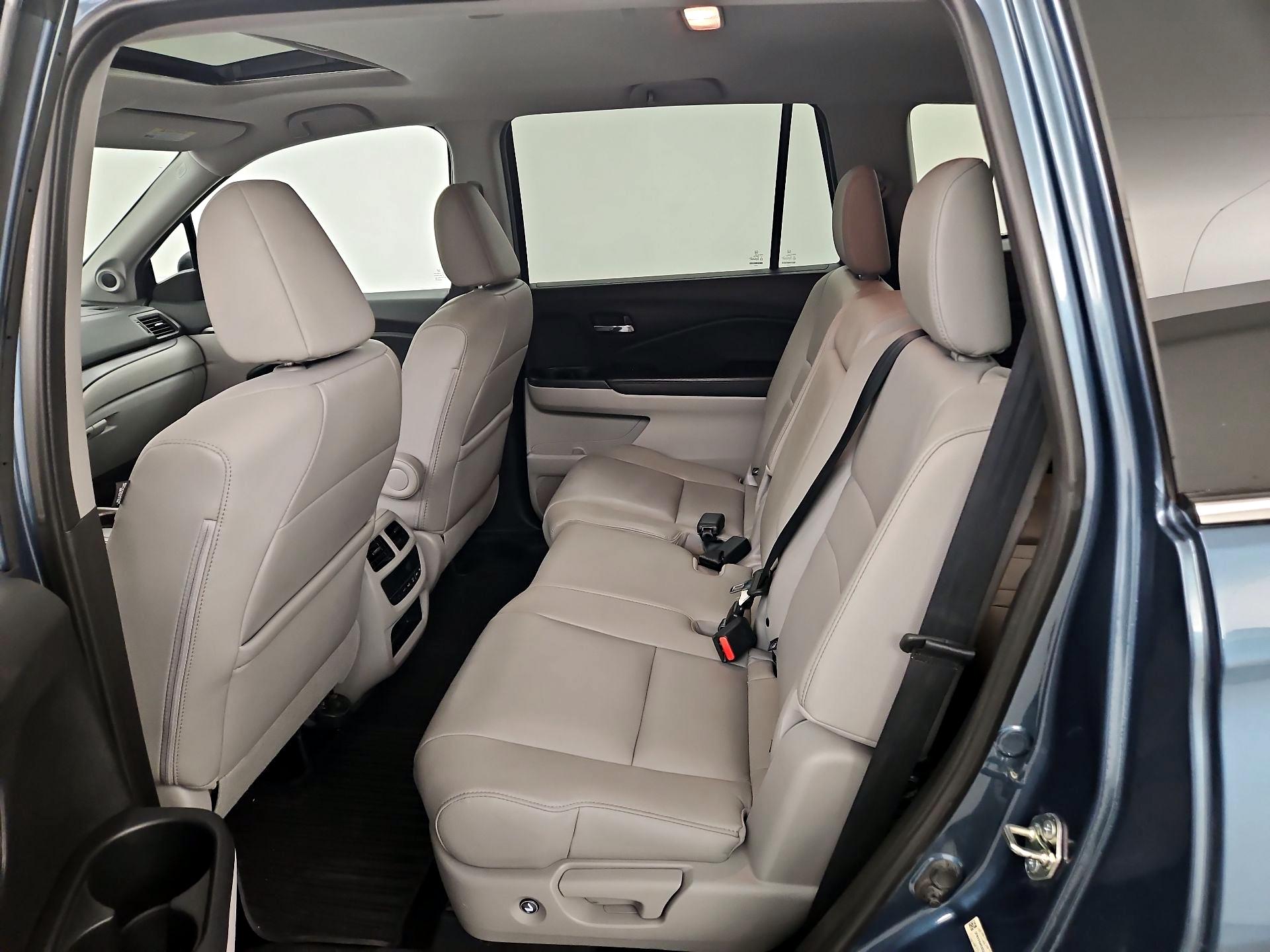 Thumbnail: 2016 Honda Pilot - 20
