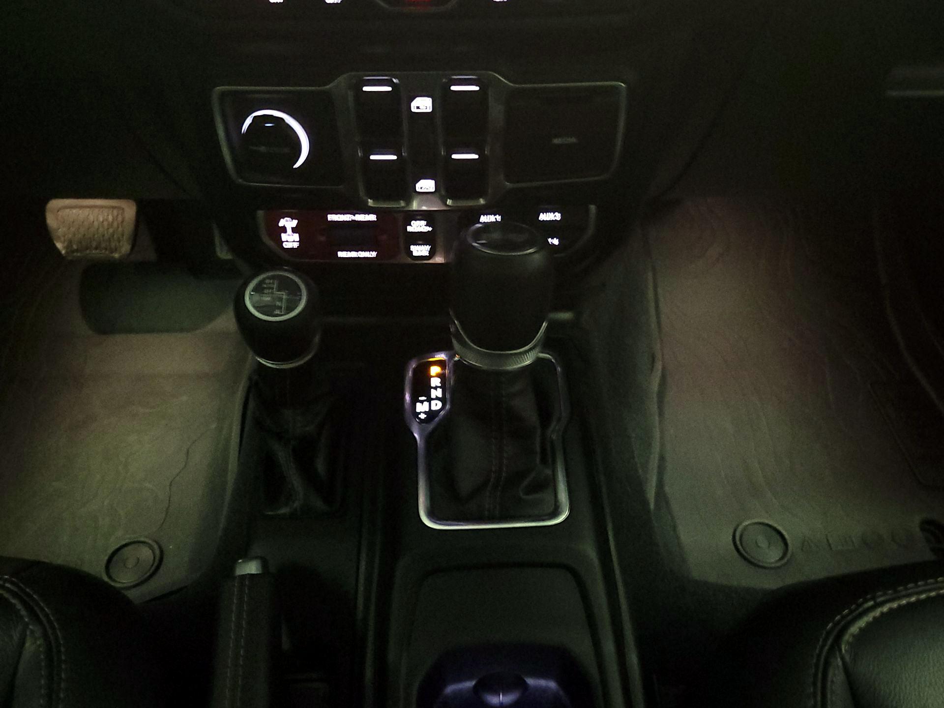 Thumbnail: 2023 Jeep Wrangler - 17