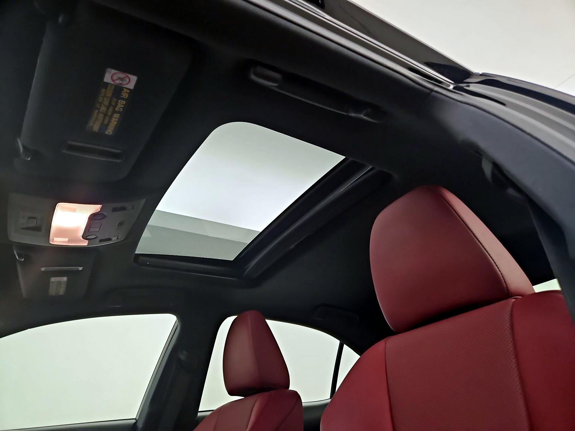 Thumbnail: 2015 Lexus IS - 20