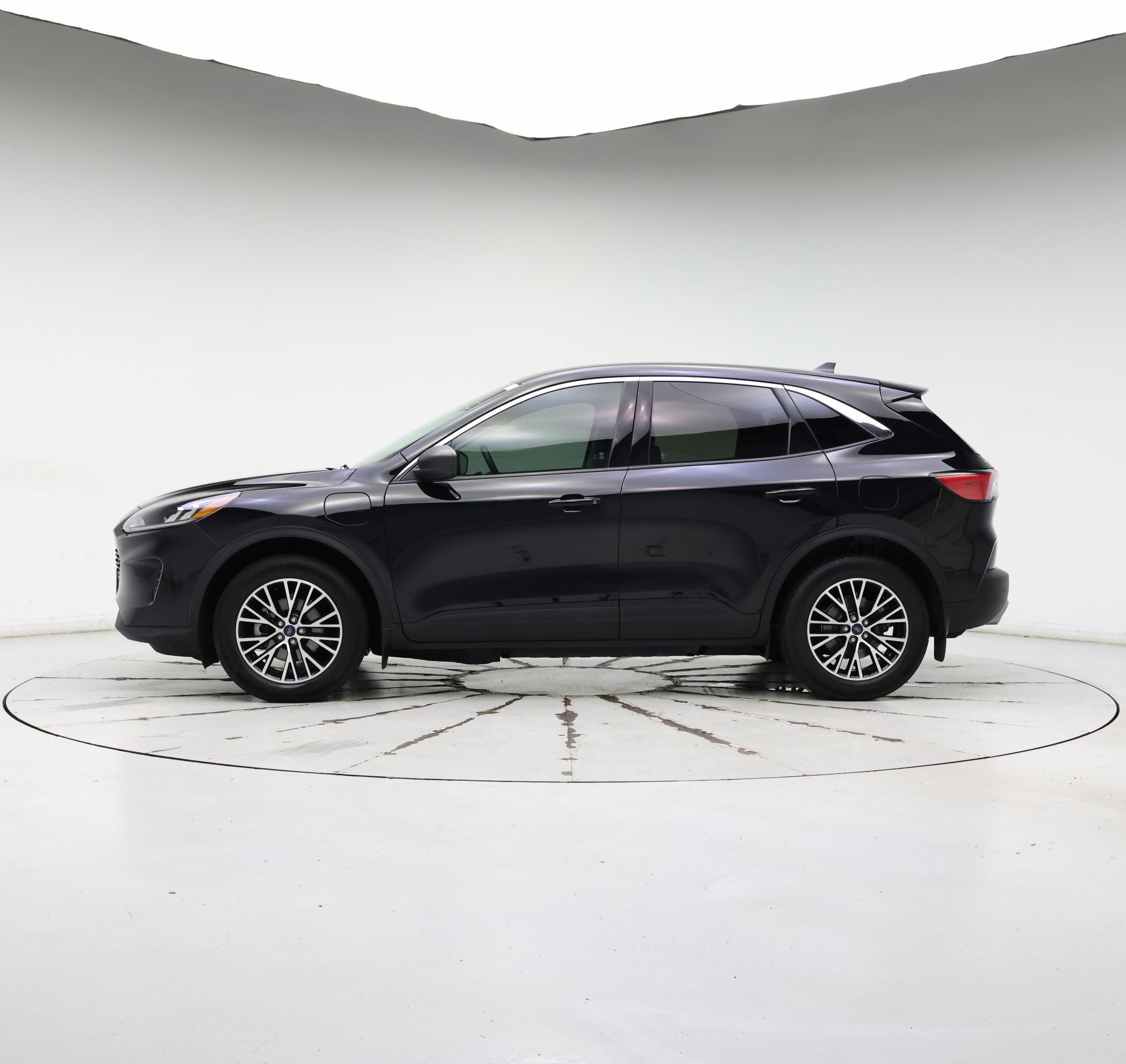Thumbnail: 2022 Ford Escape - 3