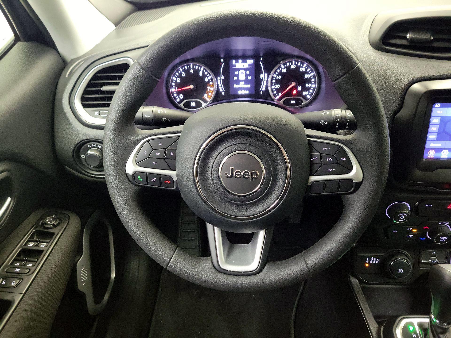 Thumbnail: 2021 Jeep Renegade - 10