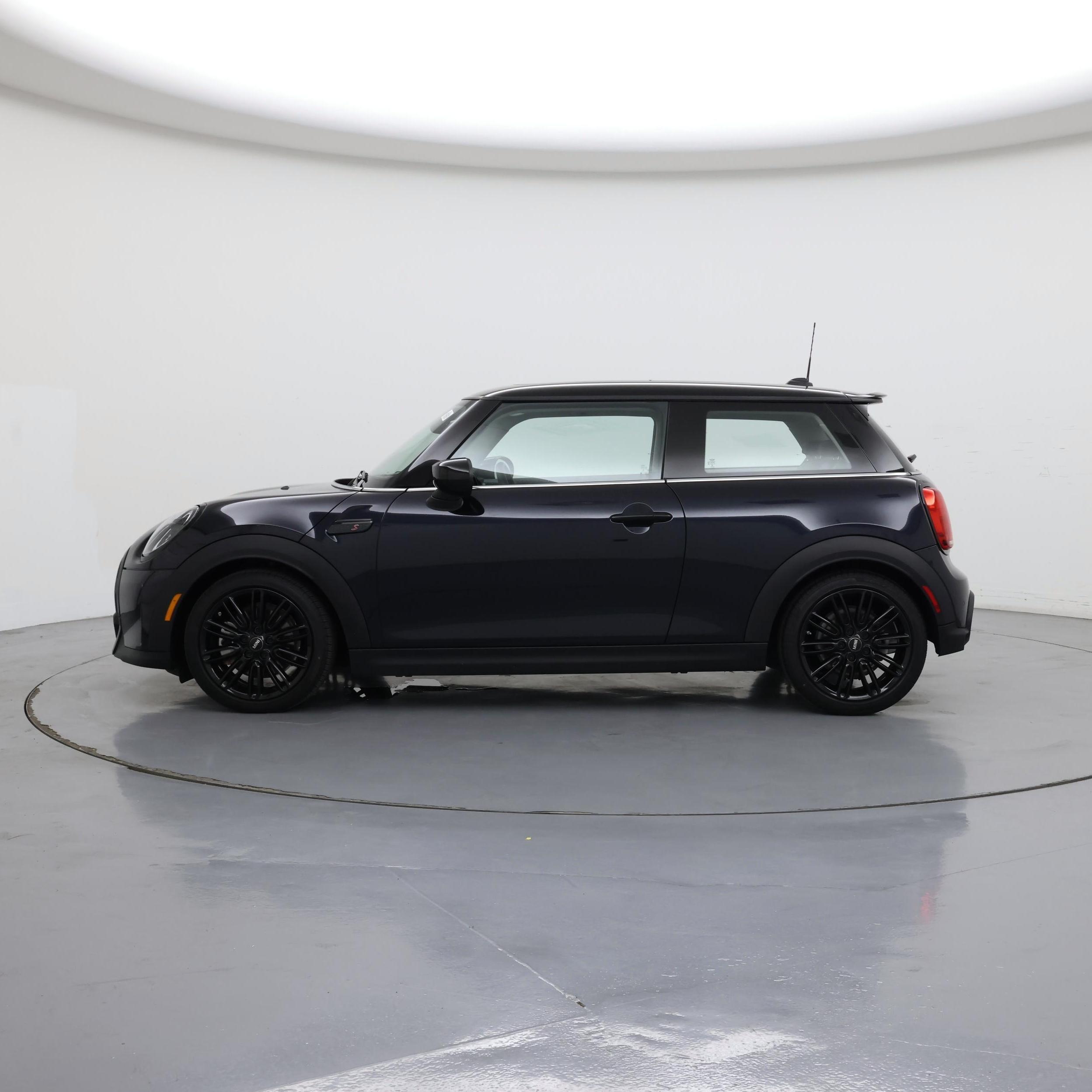 Thumbnail: 2022 MINI Cooper Hardtop - 3