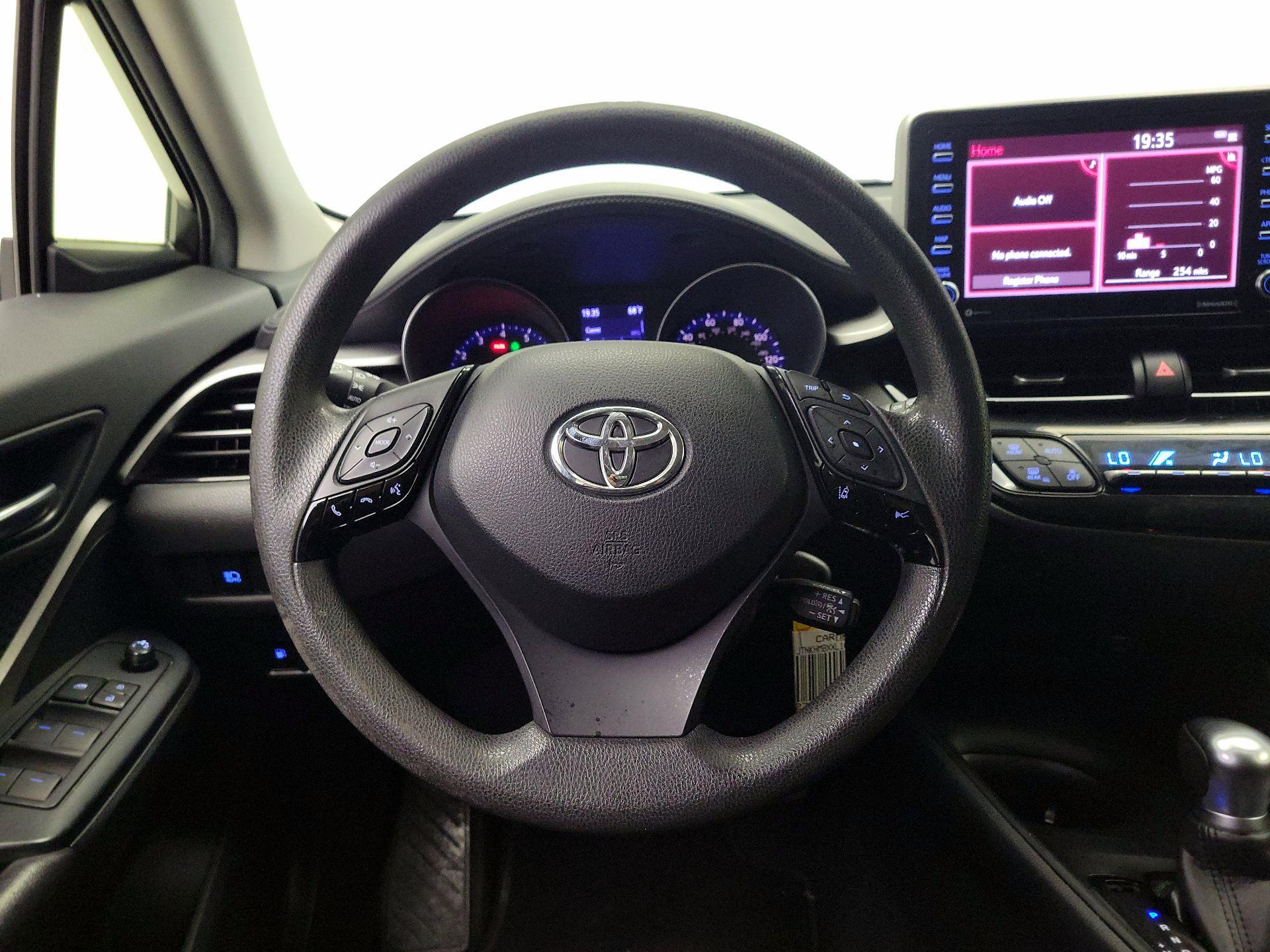 Thumbnail: 2020 Toyota C-HR - 10