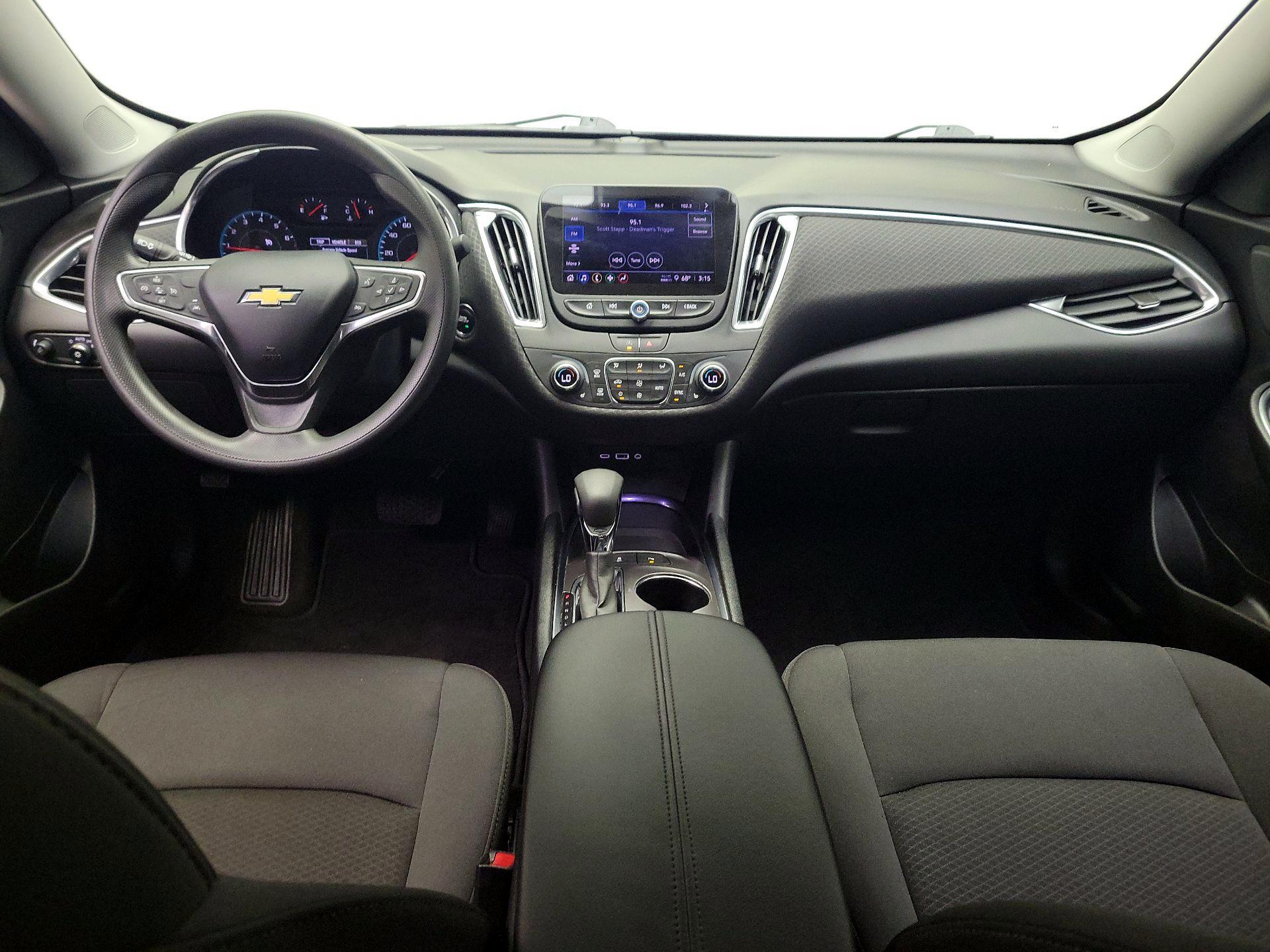 Thumbnail: 2021 Chevrolet Malibu - 9