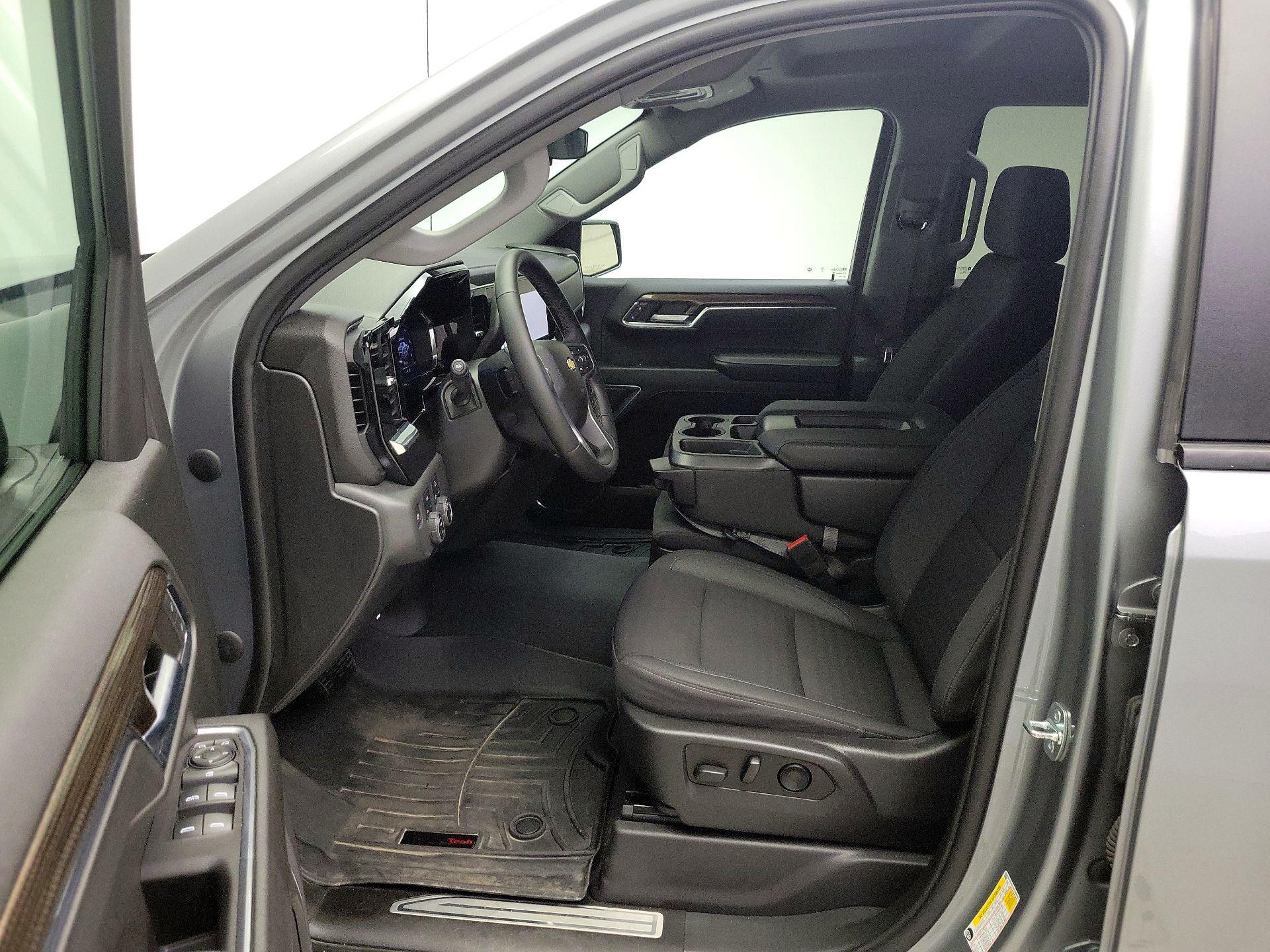 Thumbnail: 2023 Chevrolet Silverado 1500 - 11