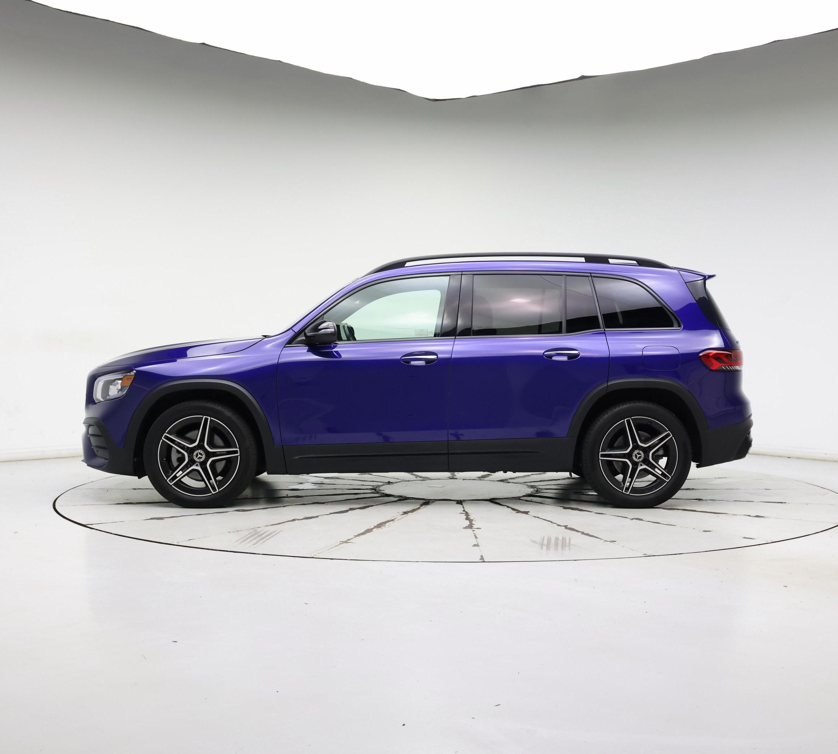Thumbnail: 2021 Mercedes-Benz GLB - 3