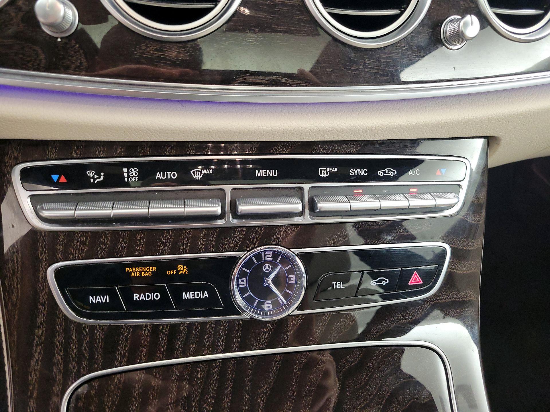 Thumbnail: 2020 Mercedes-Benz E-Class - 17