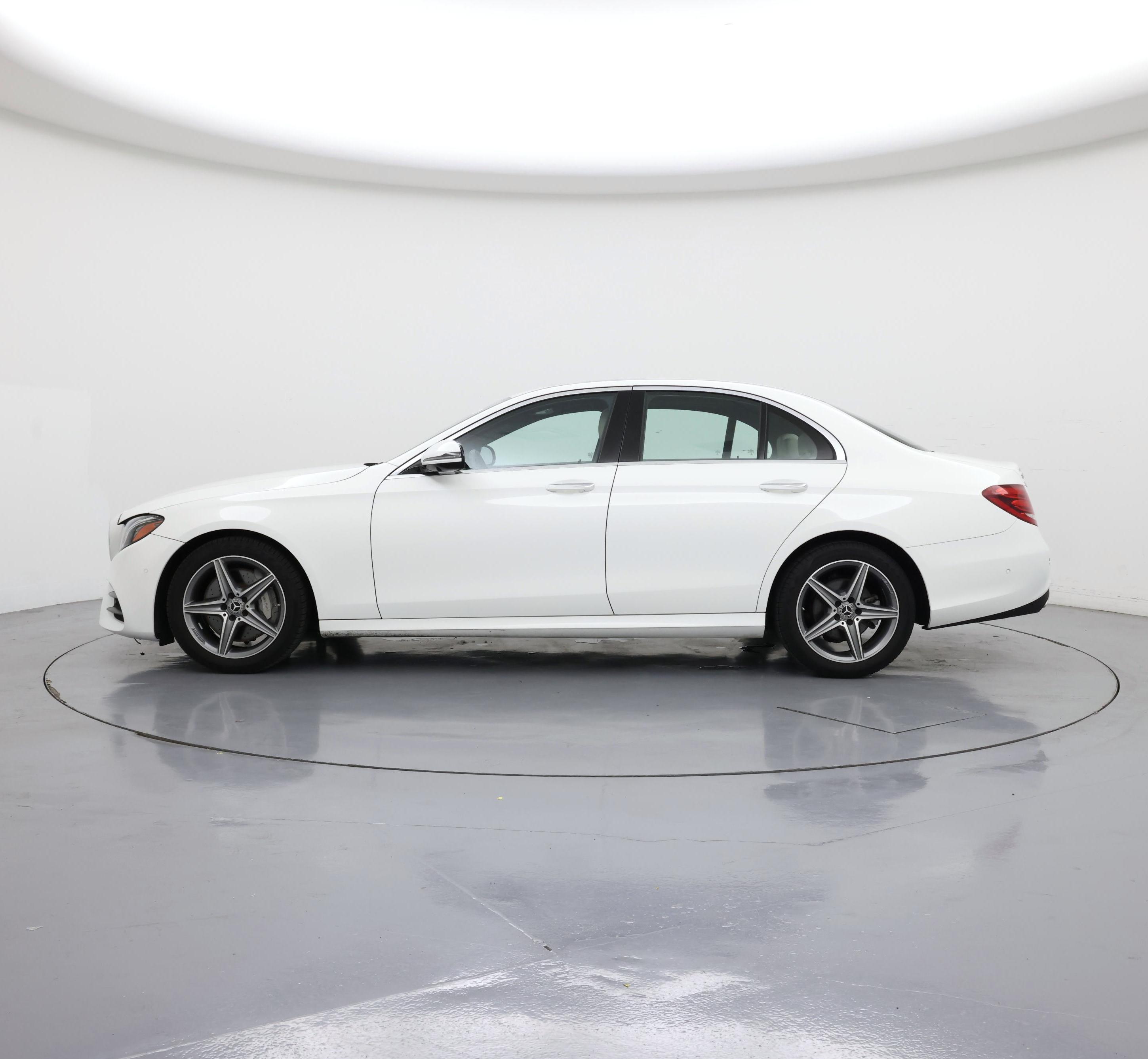 Thumbnail: 2020 Mercedes-Benz E-Class - 3