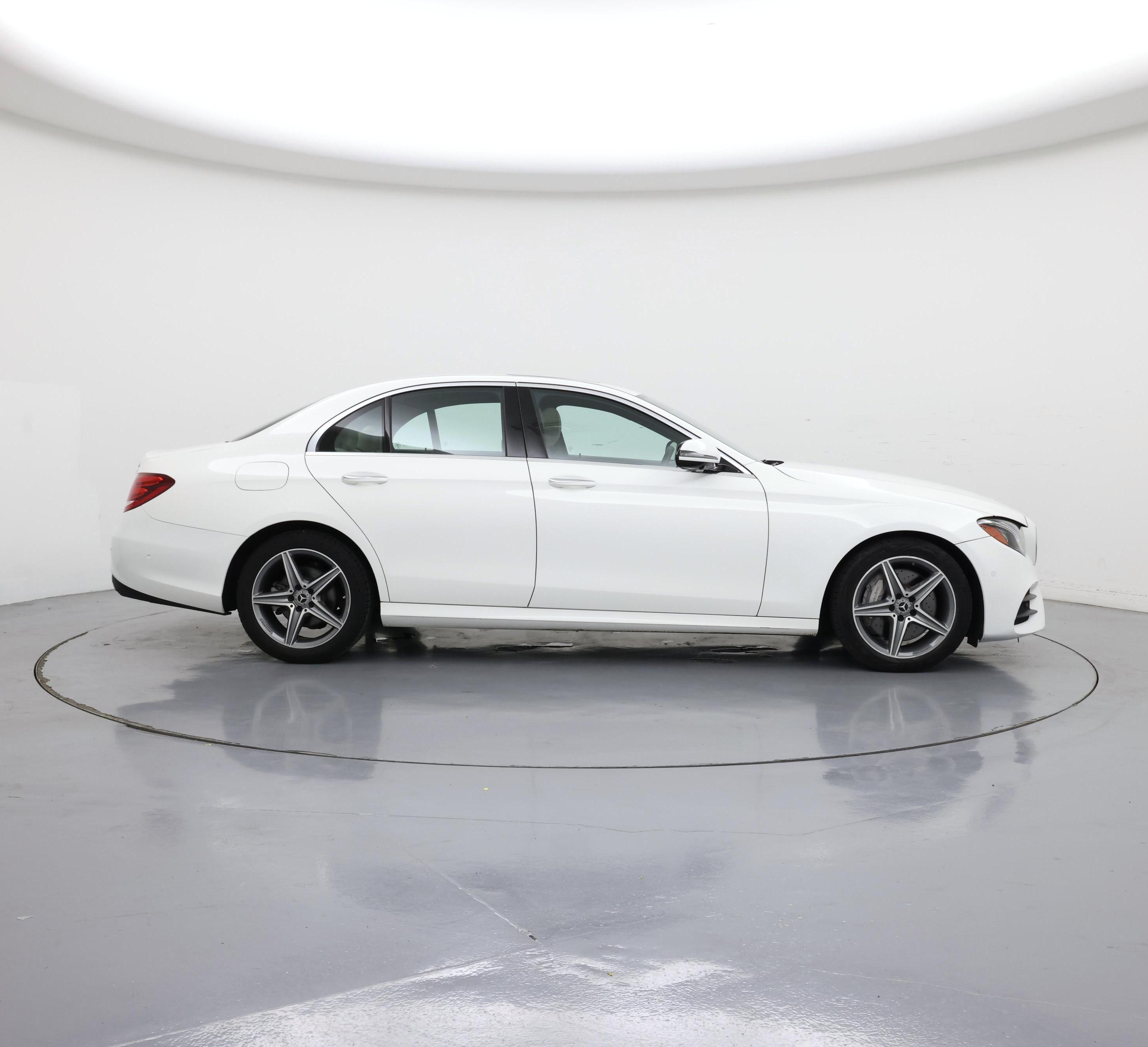 Thumbnail: 2020 Mercedes-Benz E-Class - 7