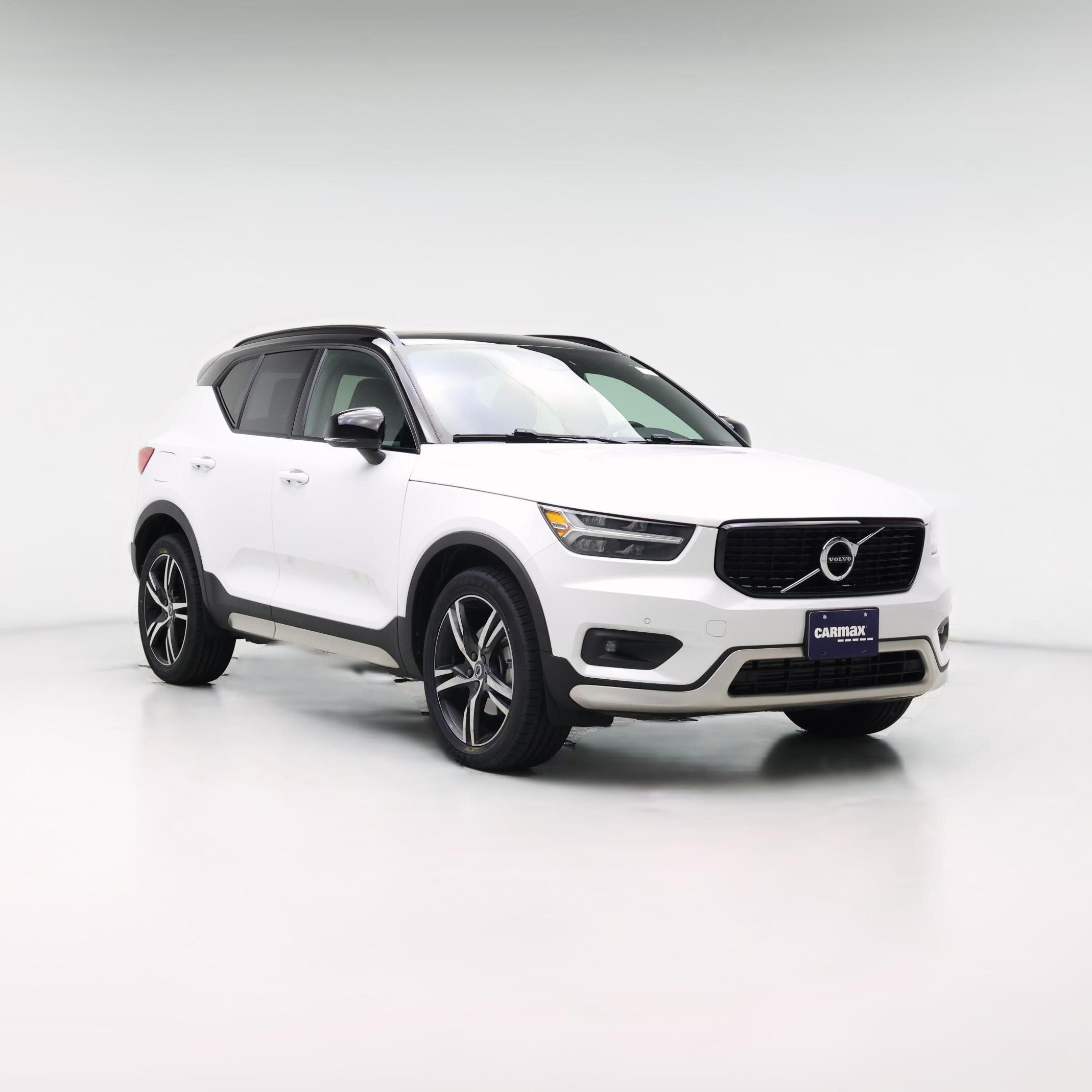 Thumbnail: 2021 Volvo XC40 - 1