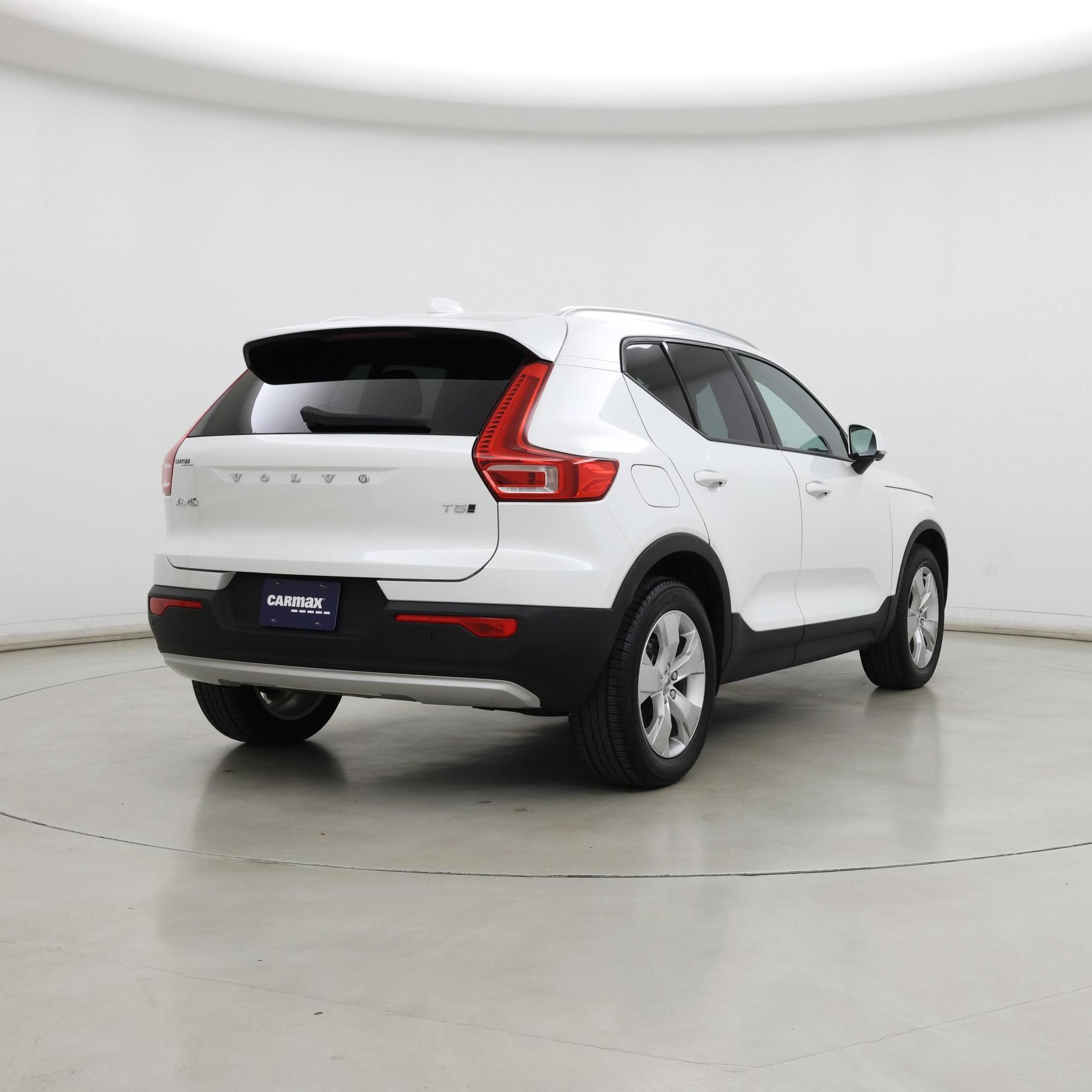 Thumbnail: 2021 Volvo XC40 - 8