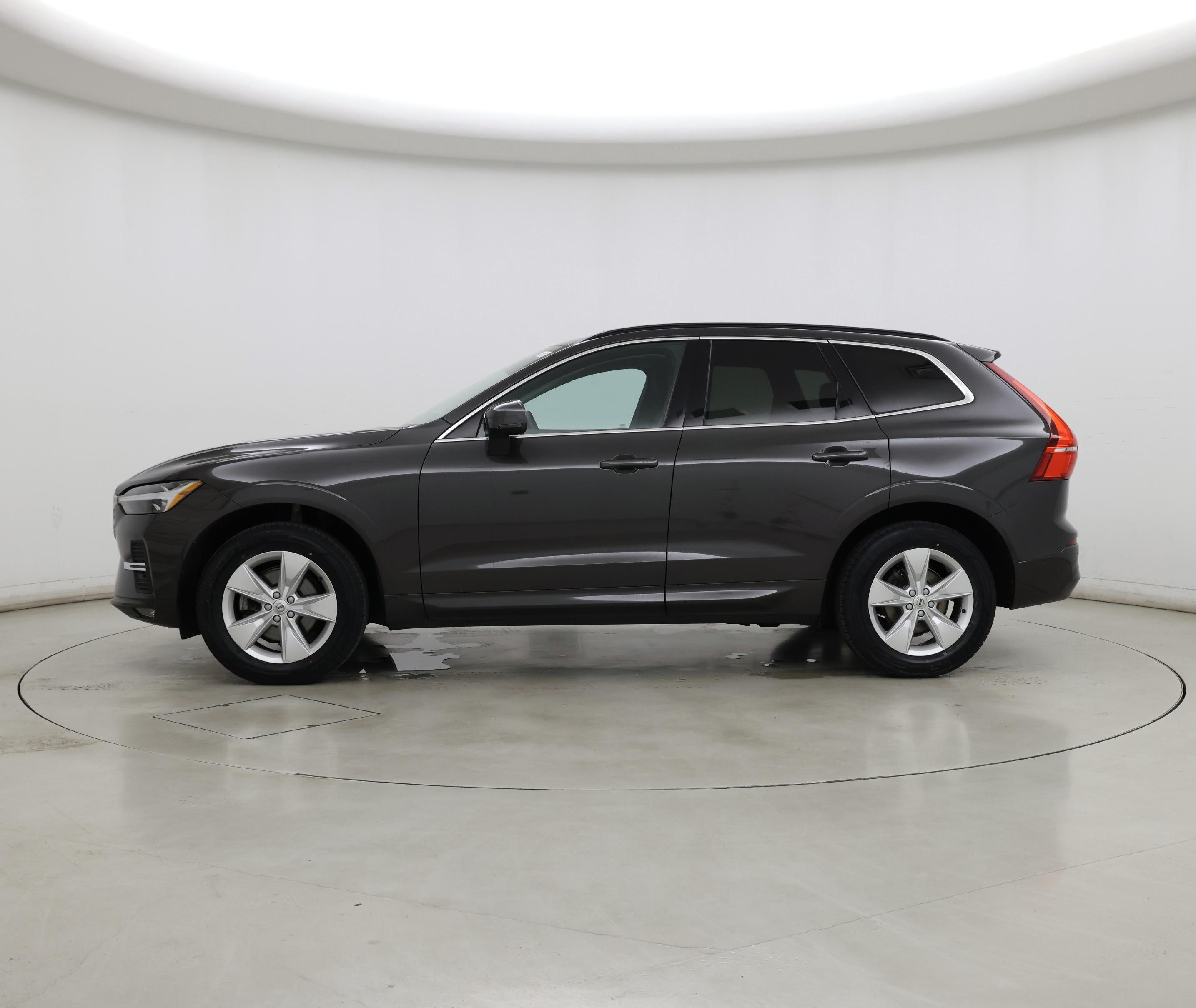Thumbnail: 2022 Volvo XC60 - 3