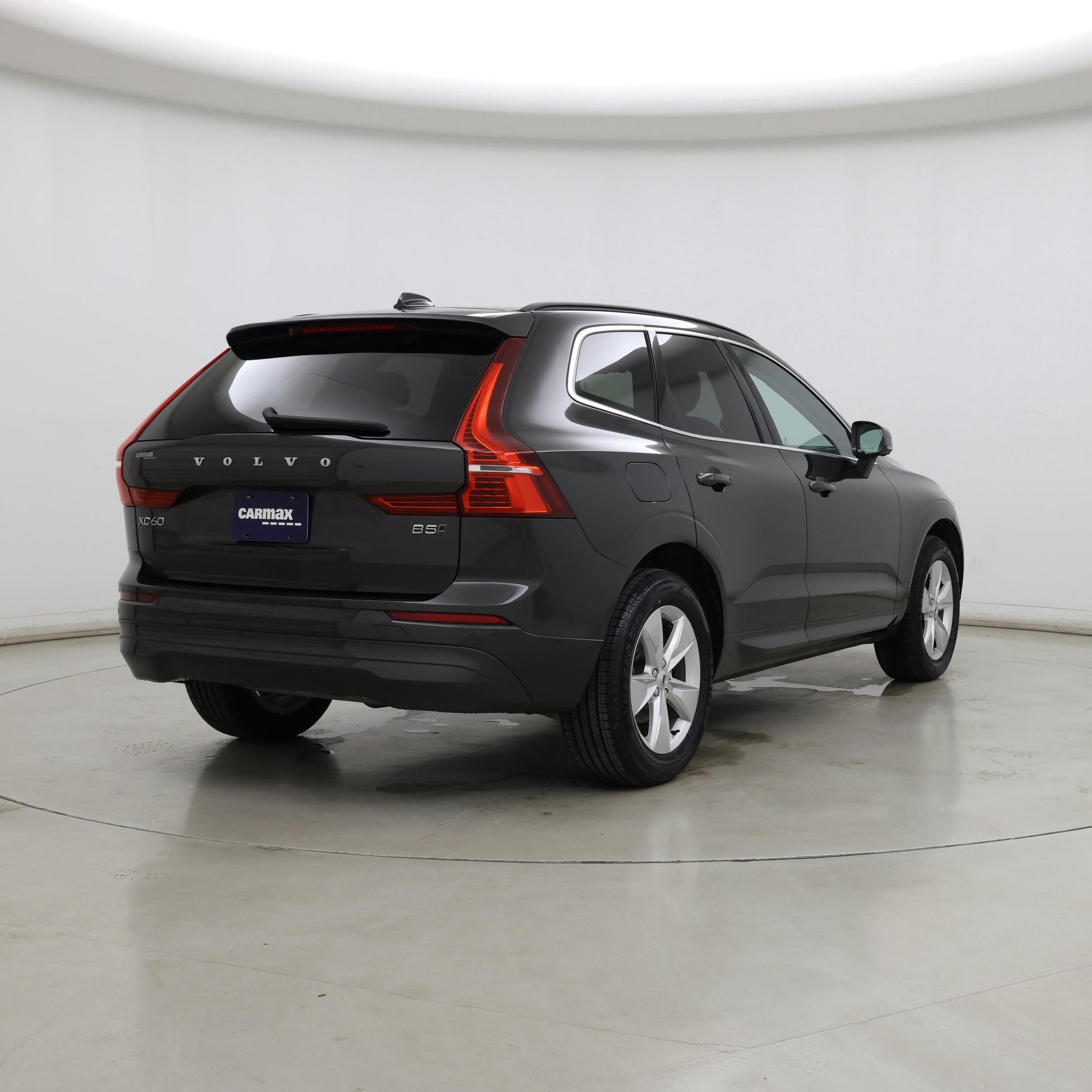 Thumbnail: 2022 Volvo XC60 - 8