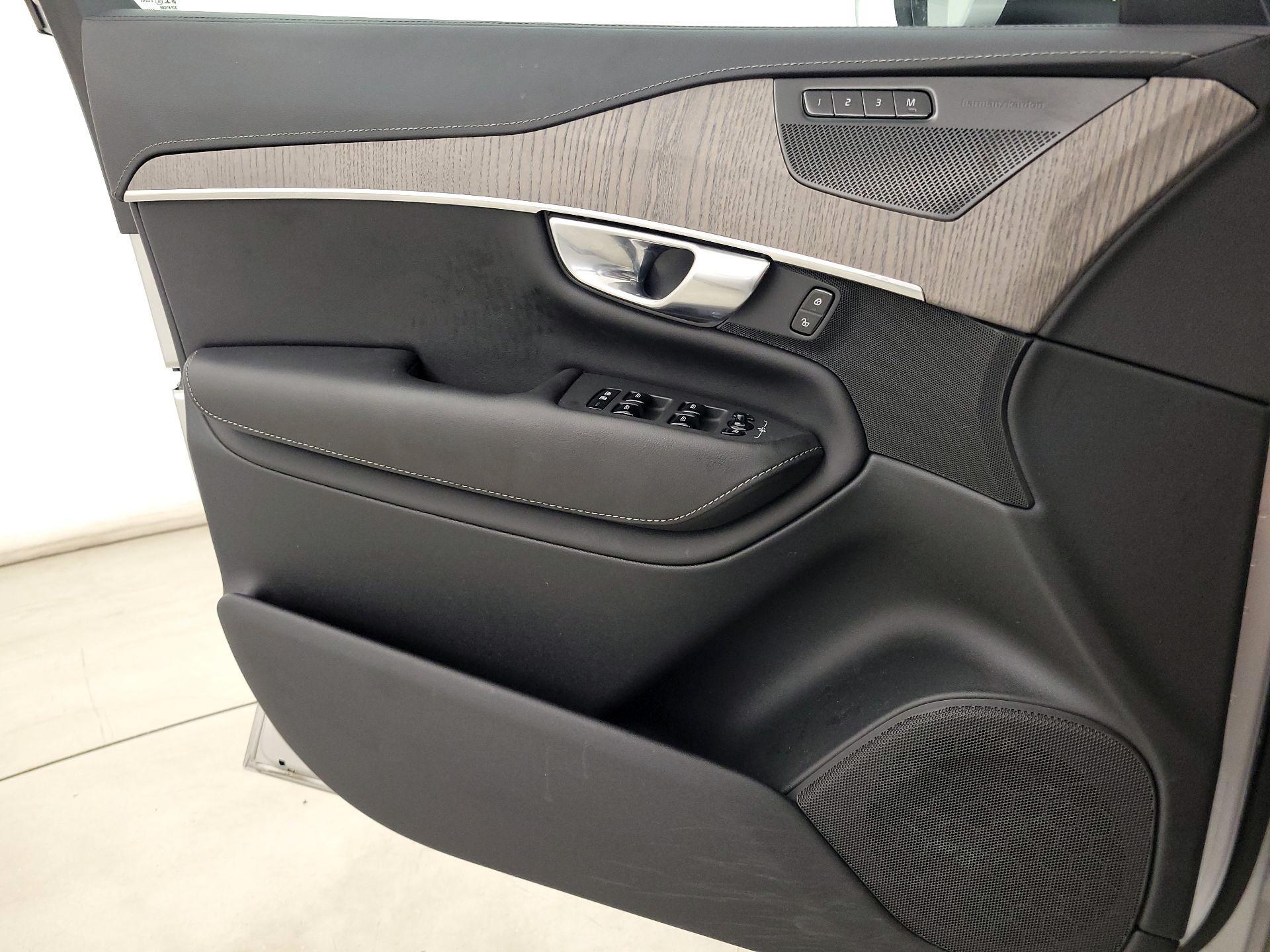 Thumbnail: 2022 Volvo XC90 - 12