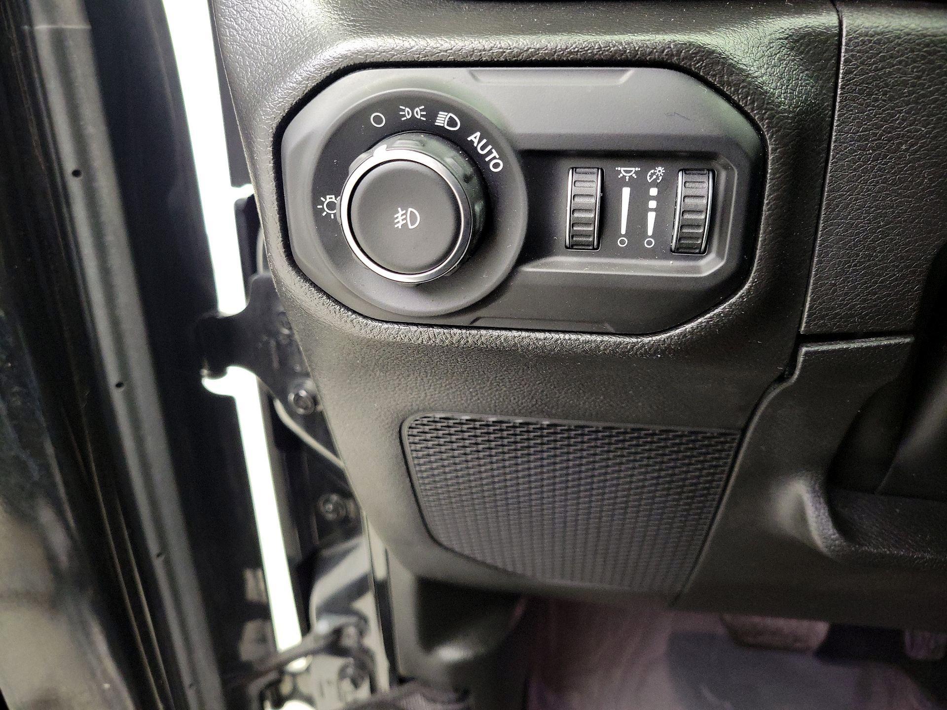 Thumbnail: 2022 Jeep Wrangler - 13