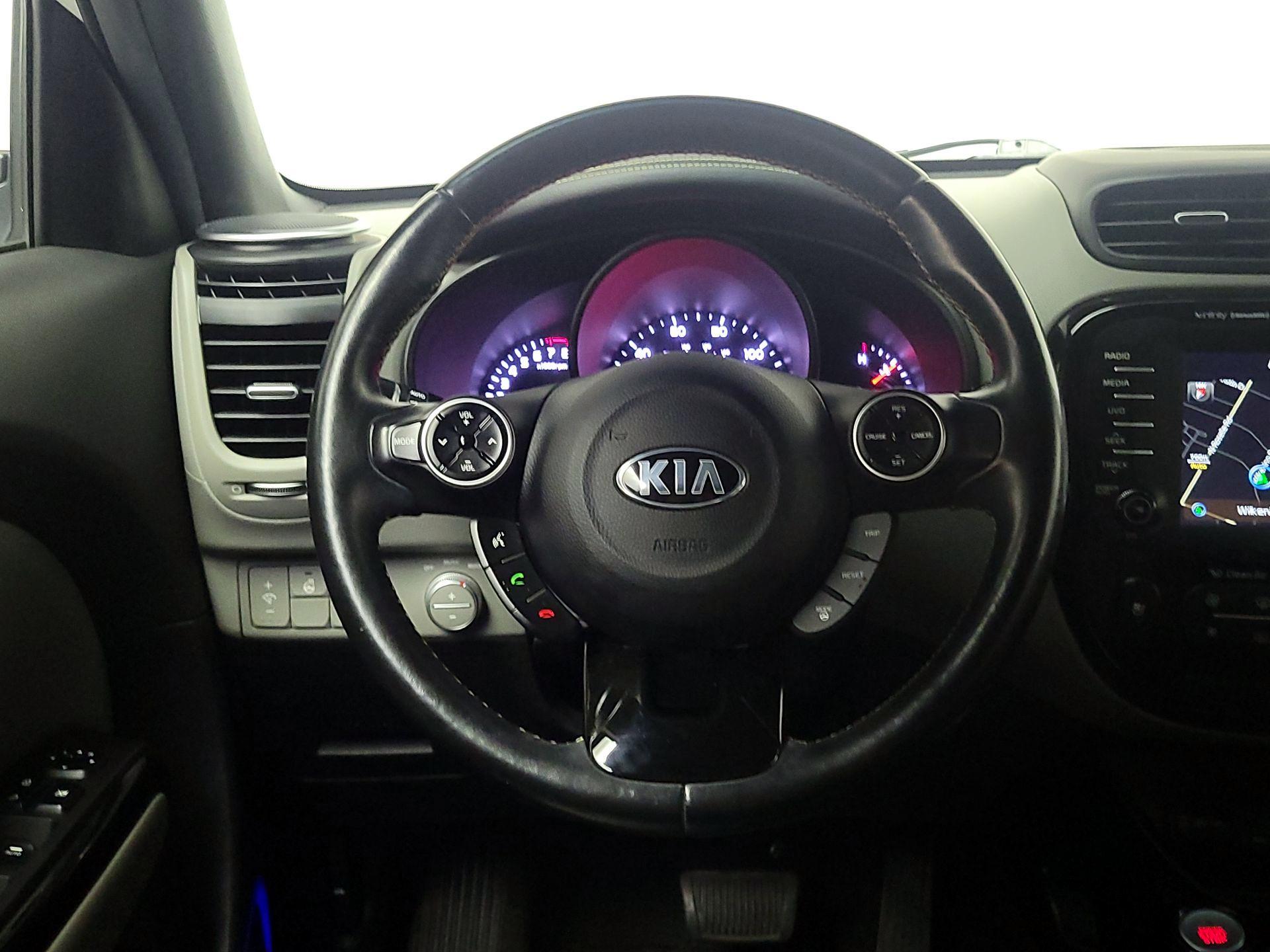 Thumbnail: 2015 Kia Soul - 10