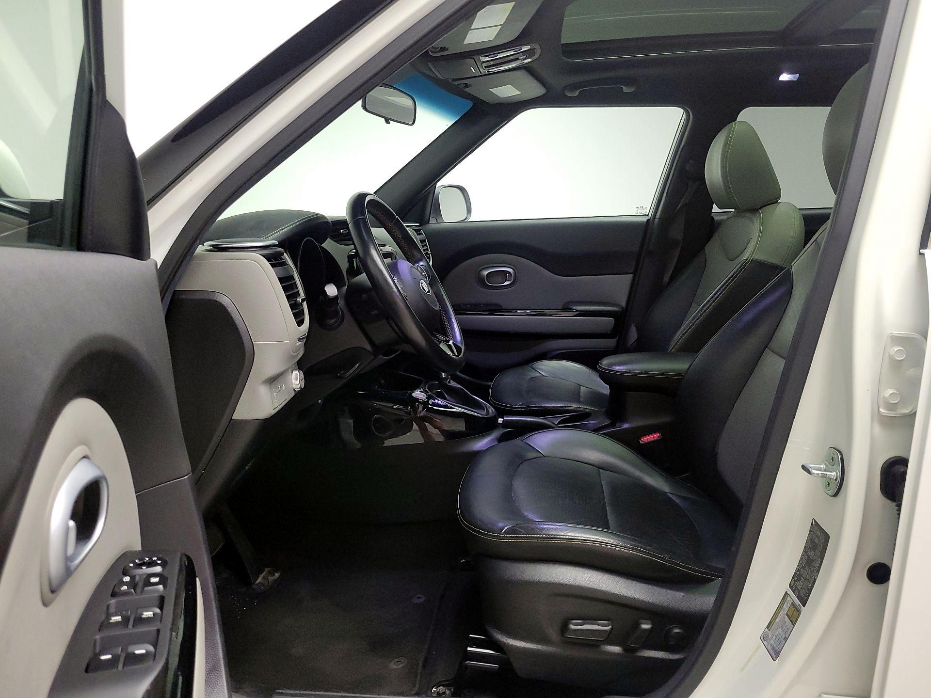 Thumbnail: 2015 Kia Soul - 11