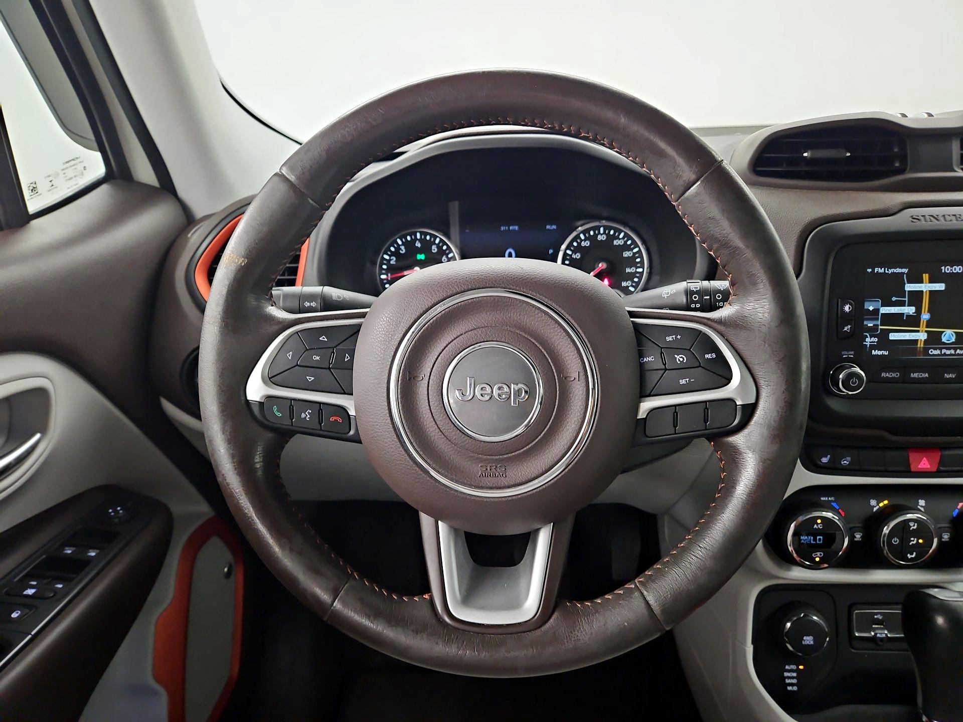 Thumbnail: 2016 Jeep Renegade - 10