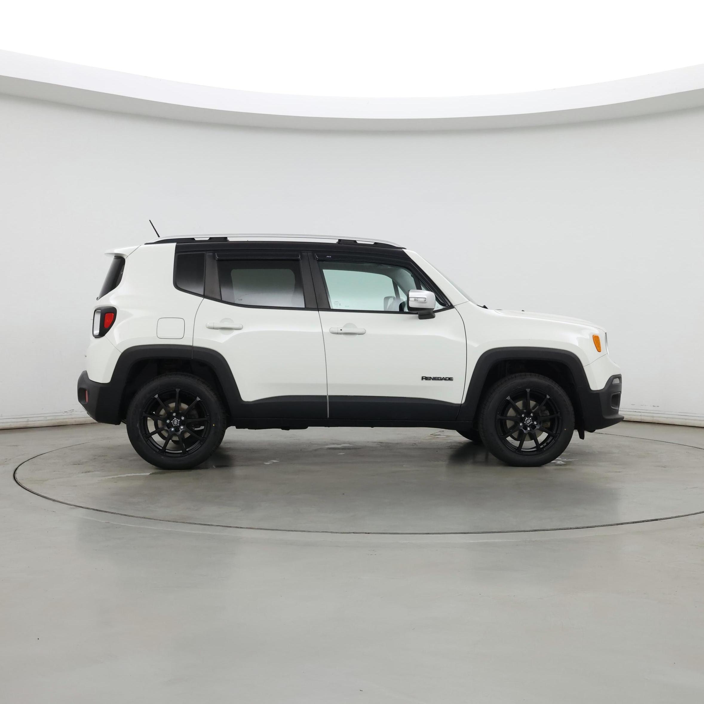 Thumbnail: 2016 Jeep Renegade - 7