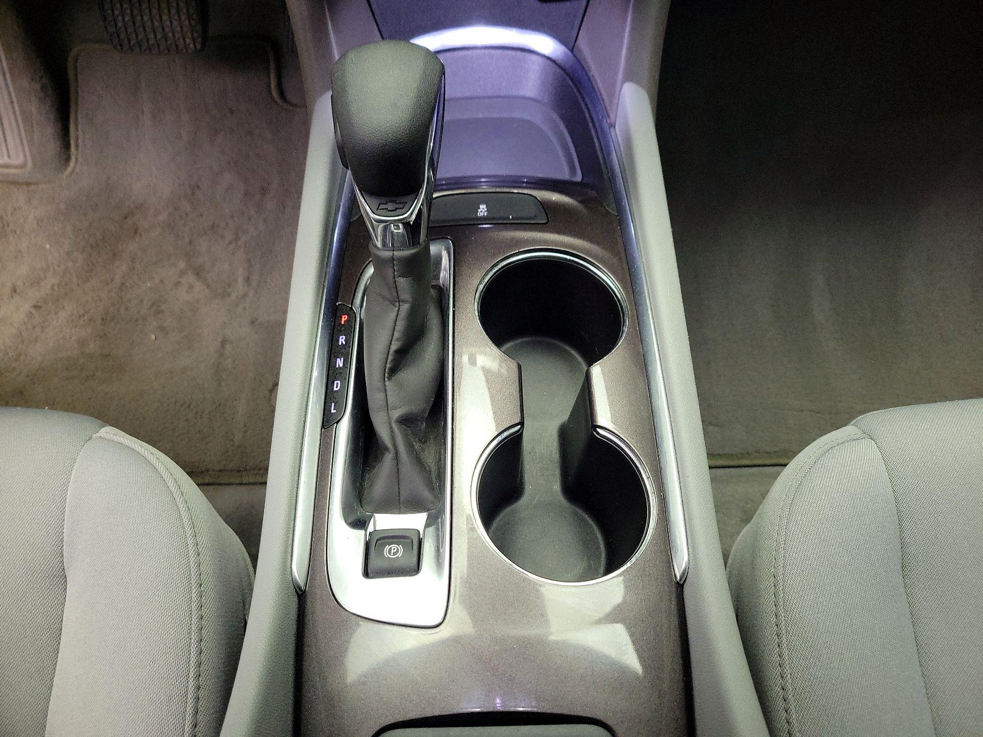 Thumbnail: 2023 Chevrolet Malibu - 17