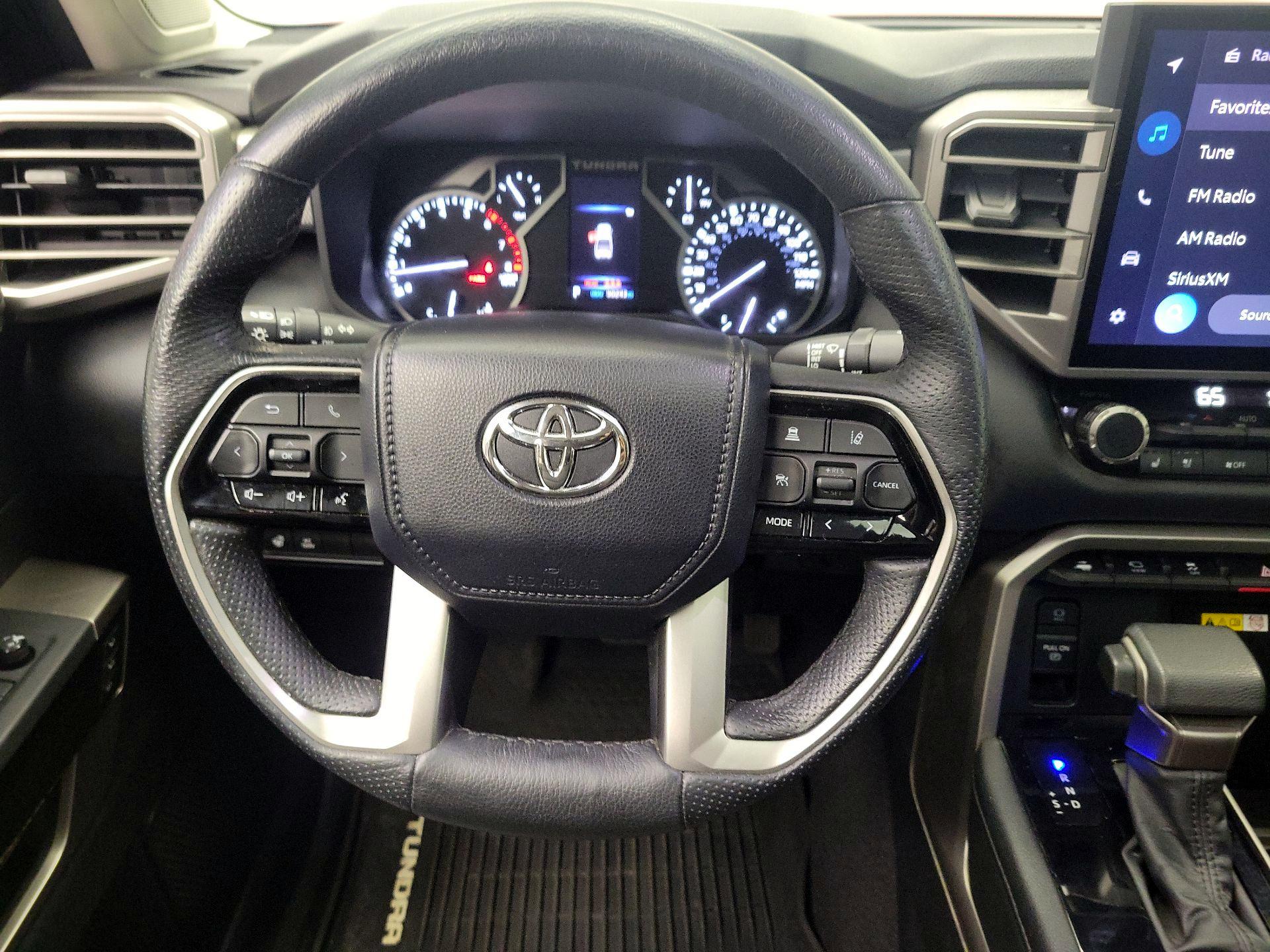Thumbnail: 2022 Toyota Tundra - 10