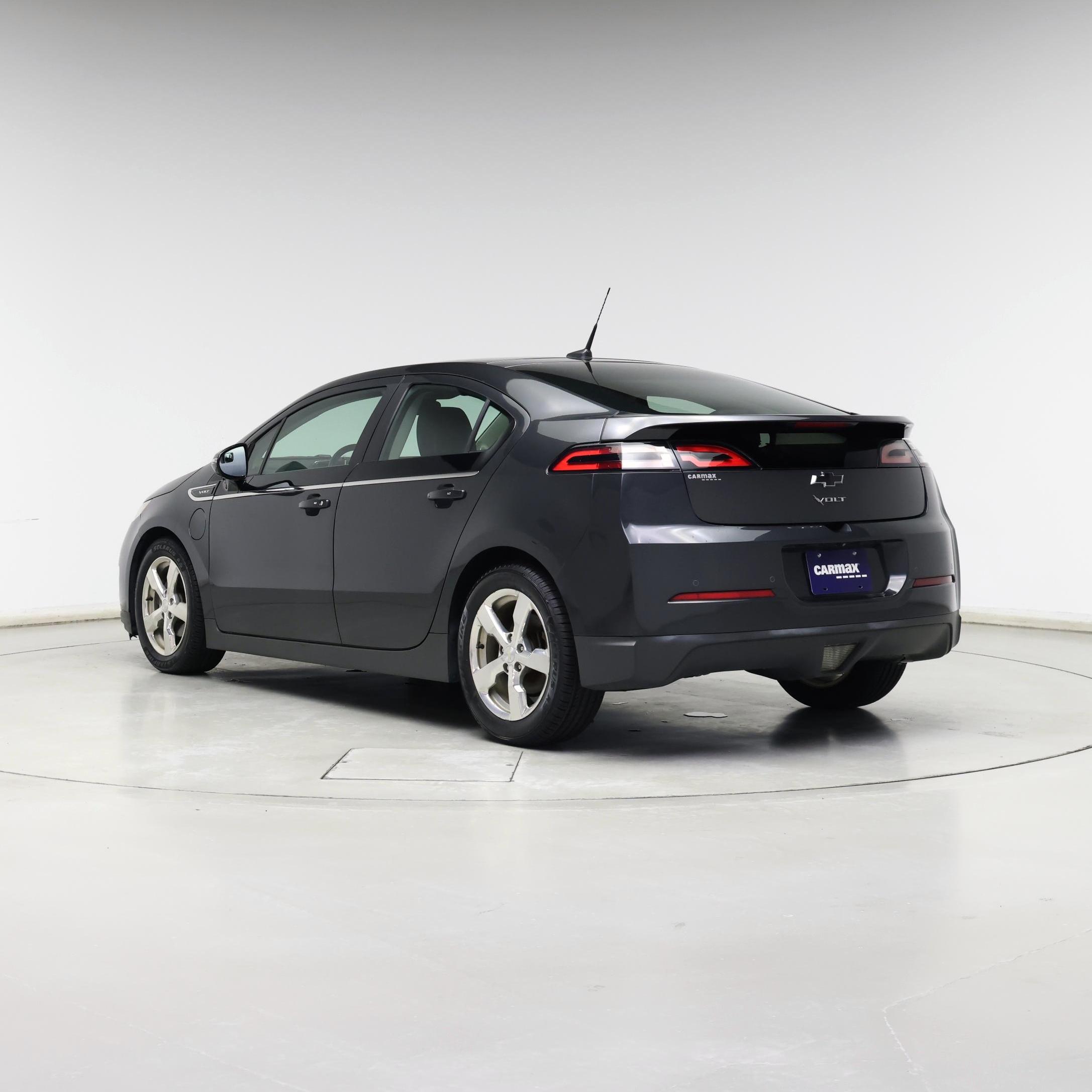 Thumbnail: 2014 Chevrolet Volt - 2