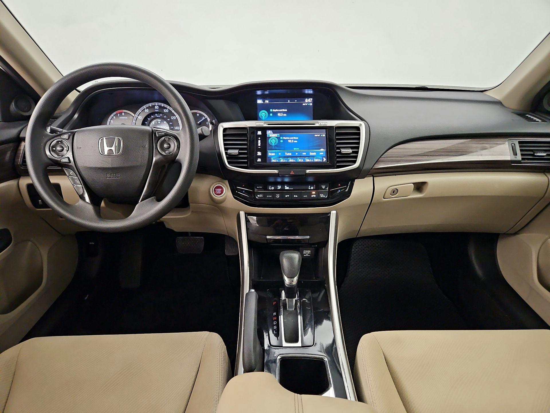 Thumbnail: 2017 Honda Accord - 9