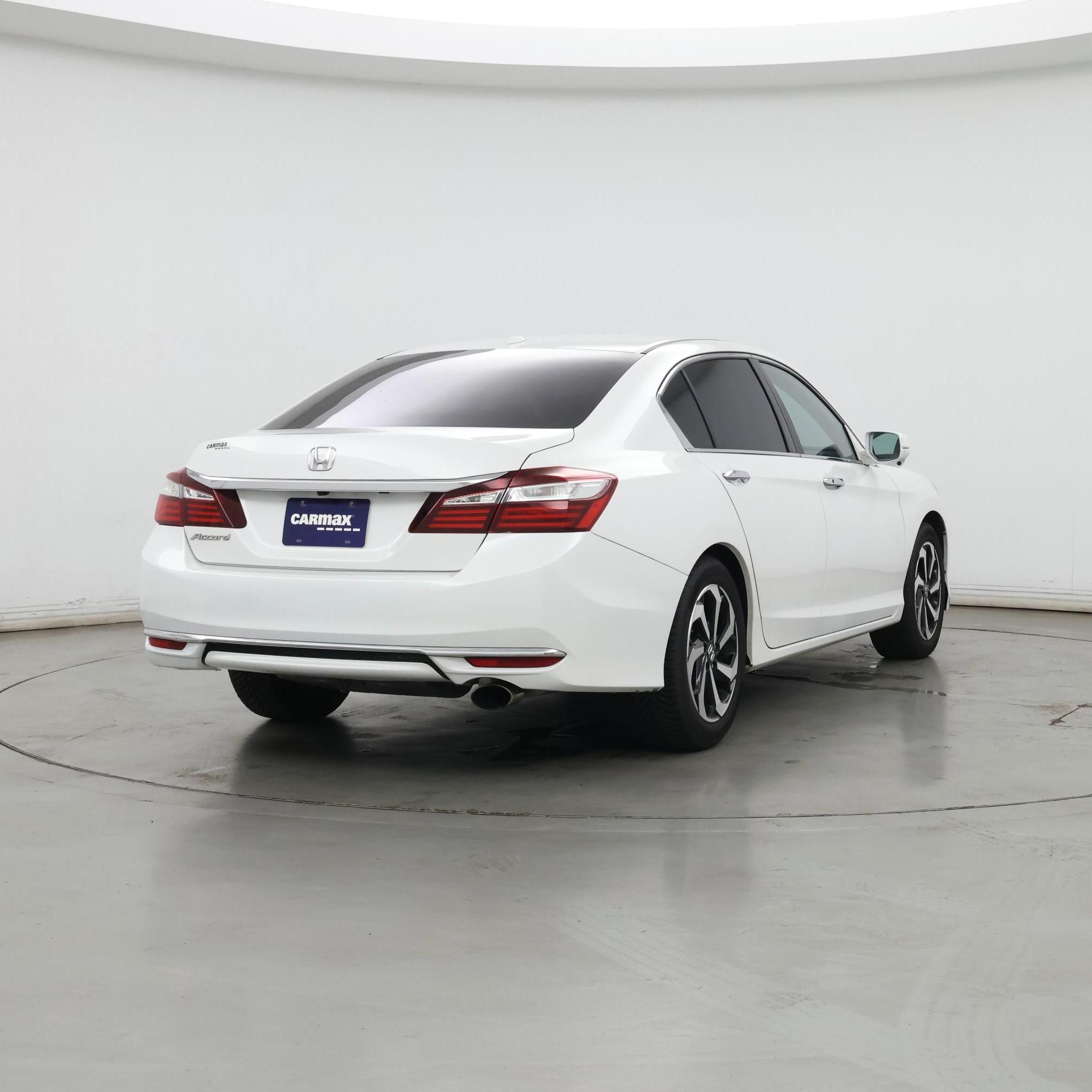 Thumbnail: 2017 Honda Accord - 8