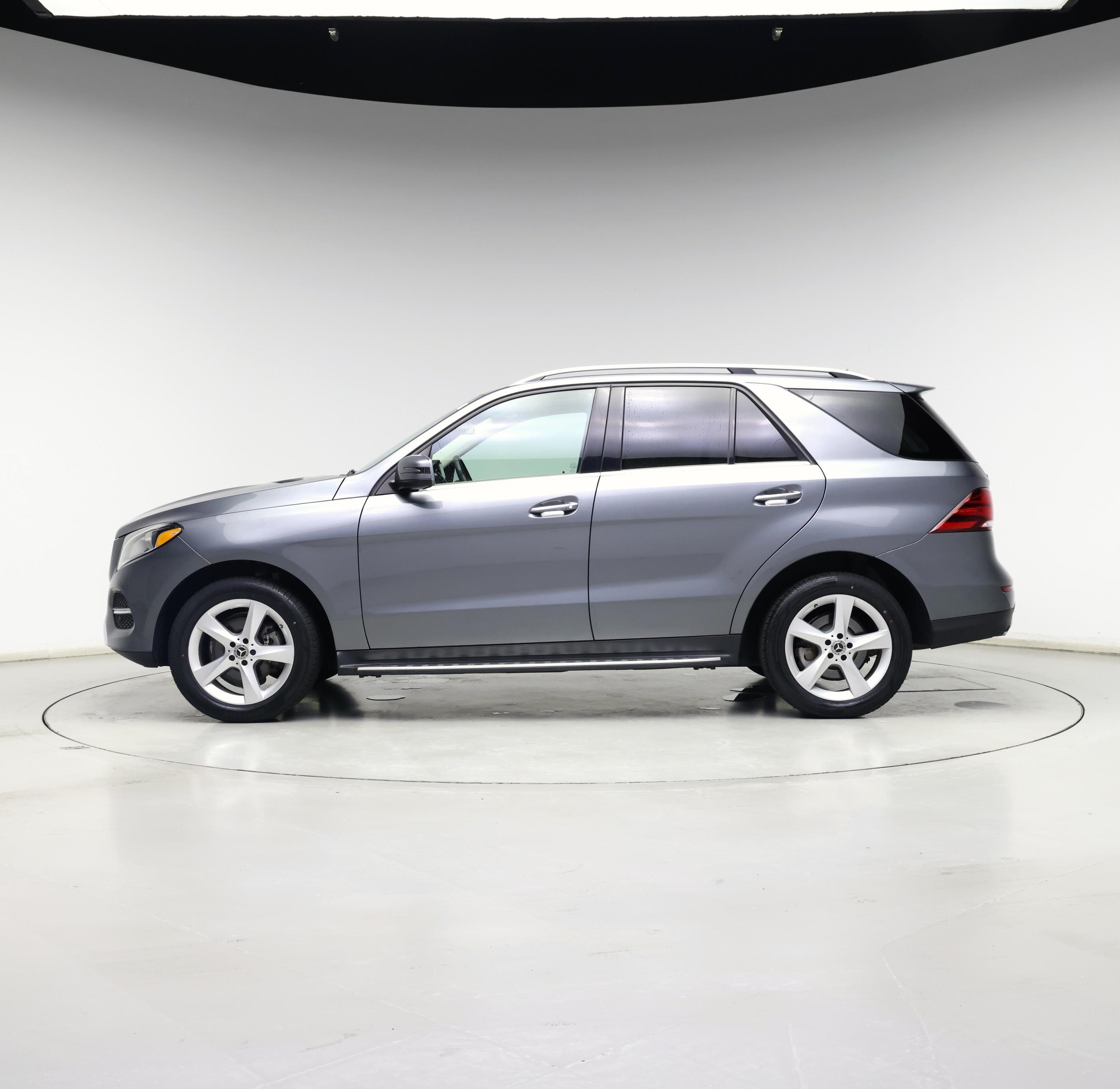 Thumbnail: 2018 Mercedes-Benz GLE - 3
