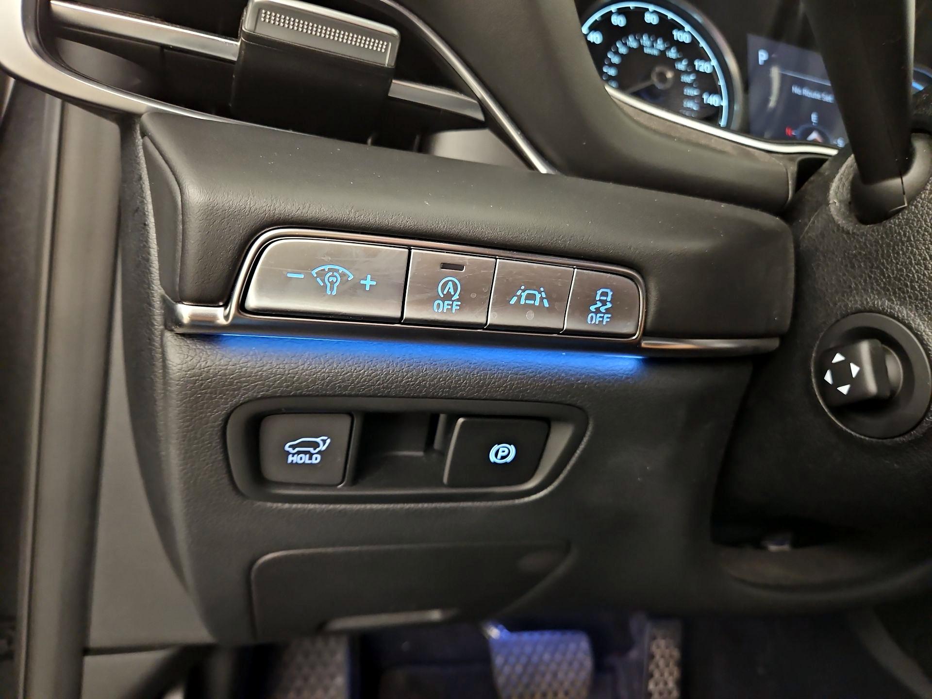 Thumbnail: 2021 Genesis GV80 - 13