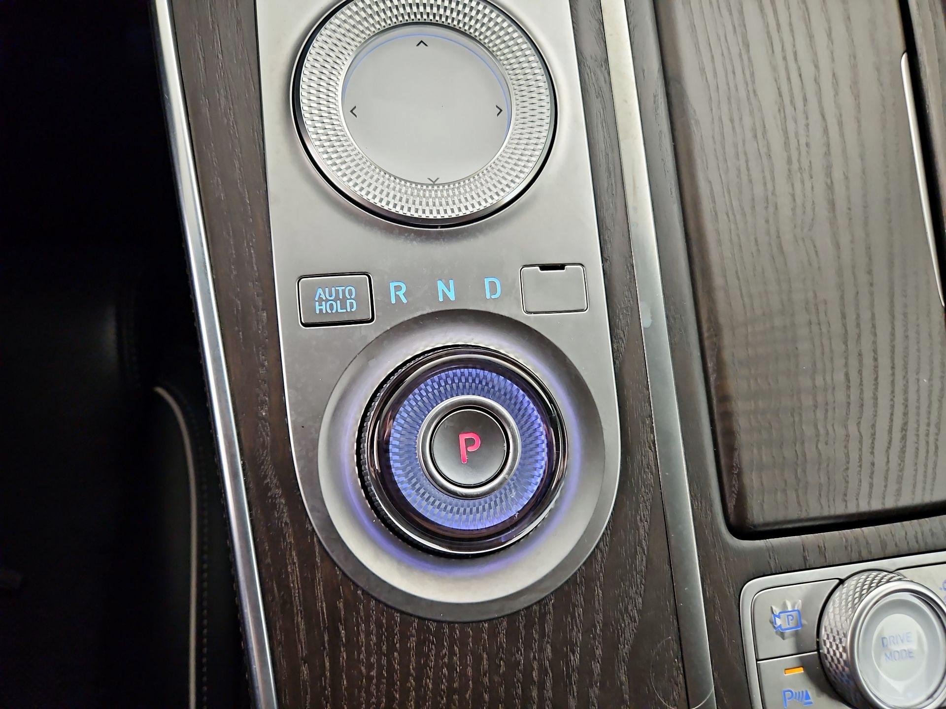 Thumbnail: 2021 Genesis GV80 - 18