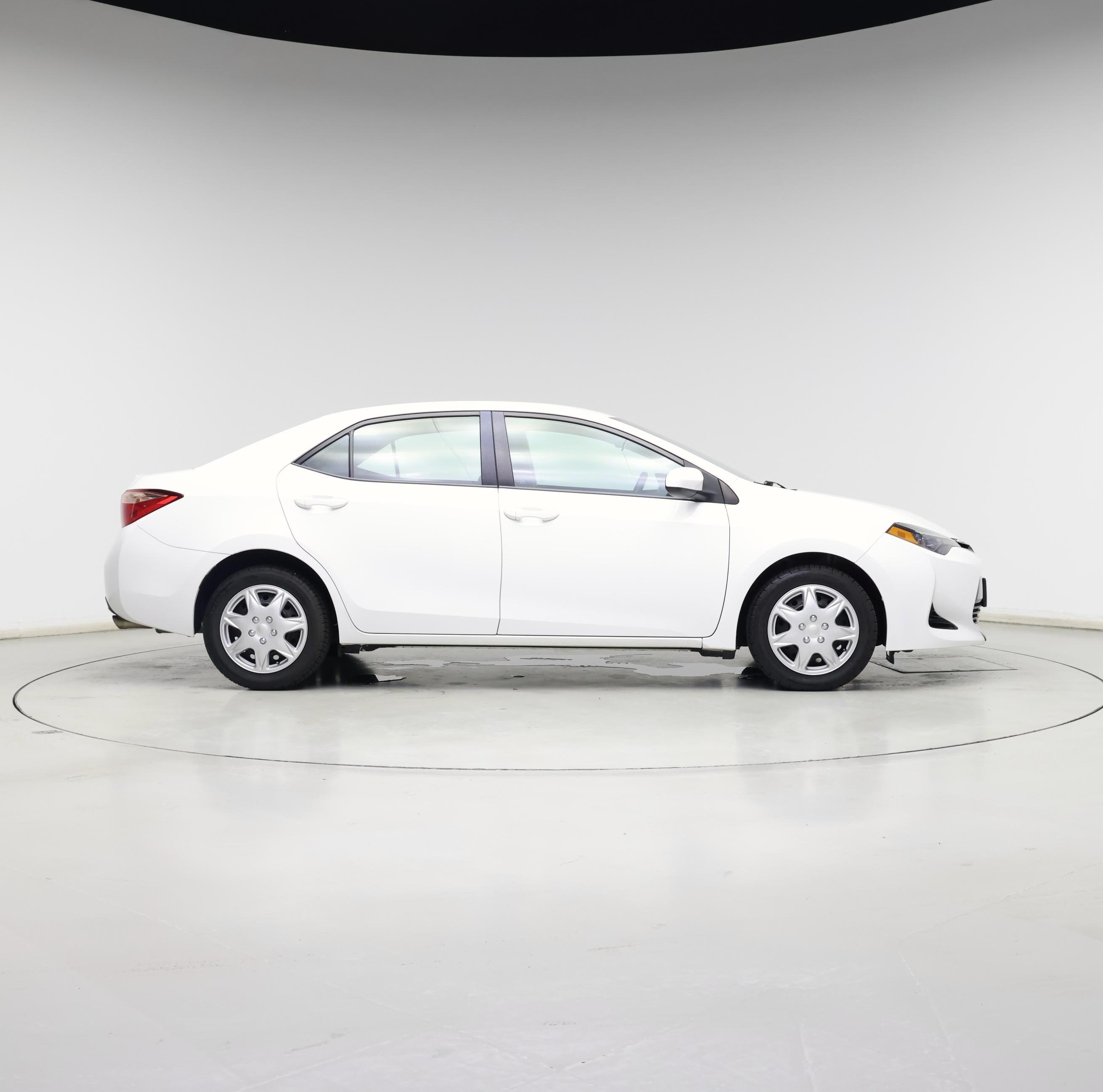 Thumbnail: 2018 Toyota Corolla - 7