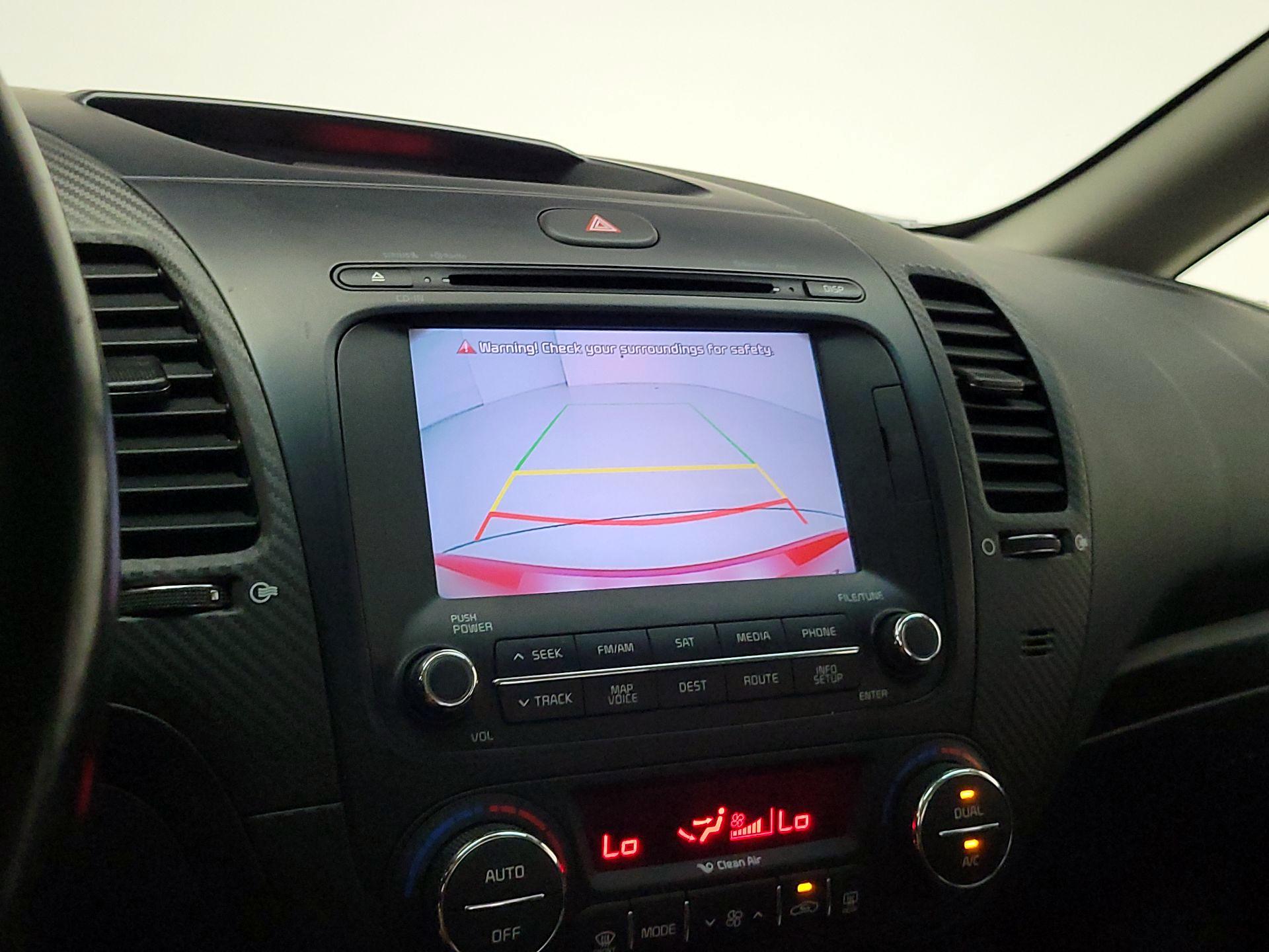 Thumbnail: 2015 Kia Forte - 15