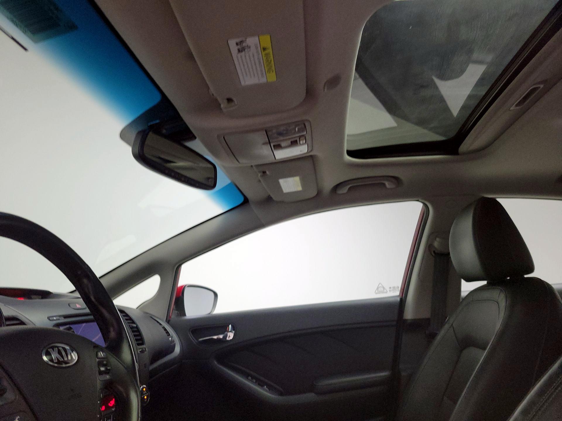 Thumbnail: 2015 Kia Forte - 20