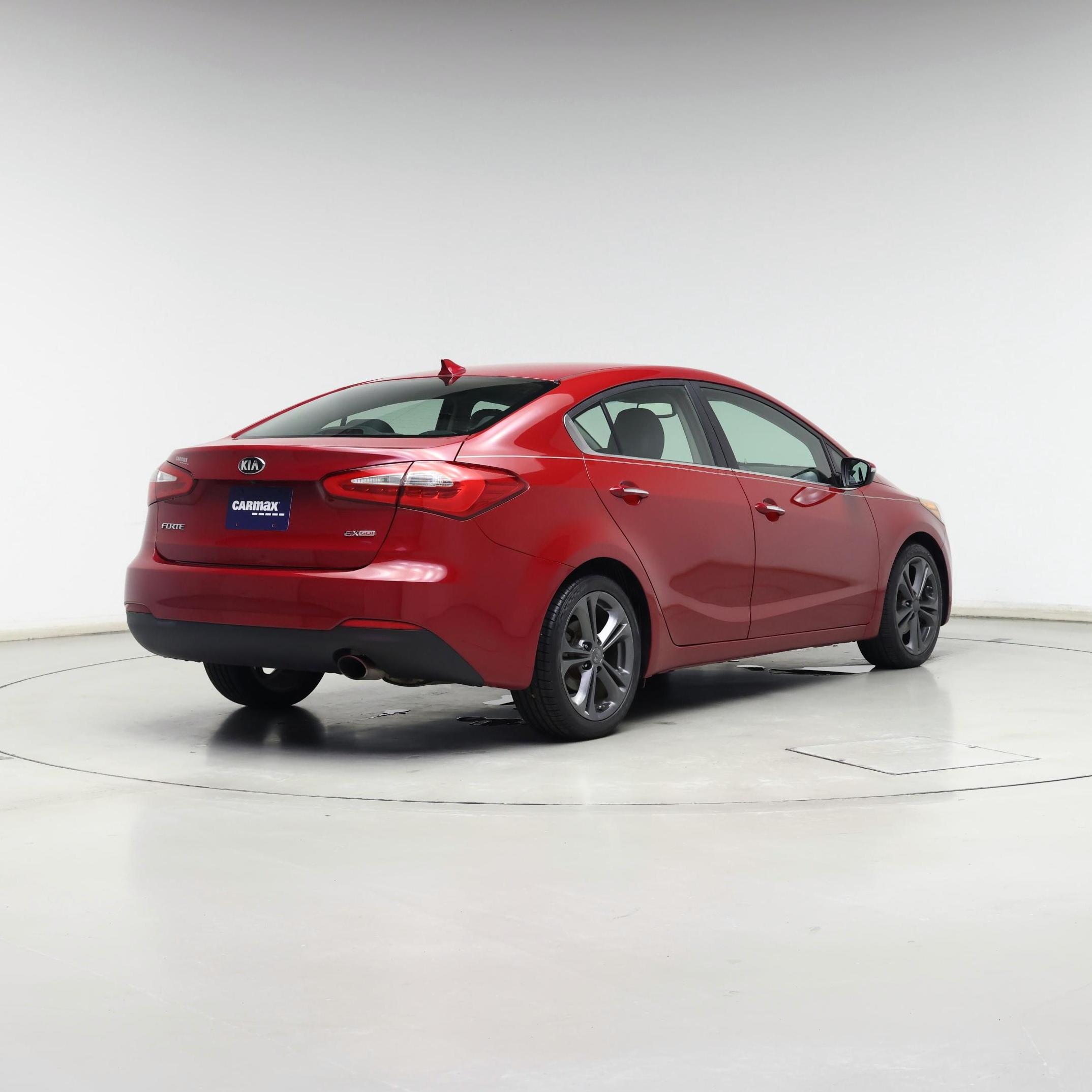 Thumbnail: 2015 Kia Forte - 8