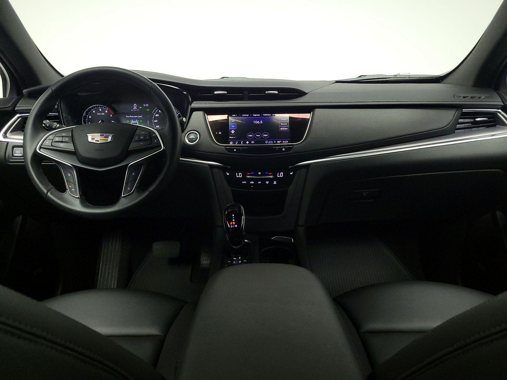 Thumbnail: 2024 Cadillac XT5 - 9