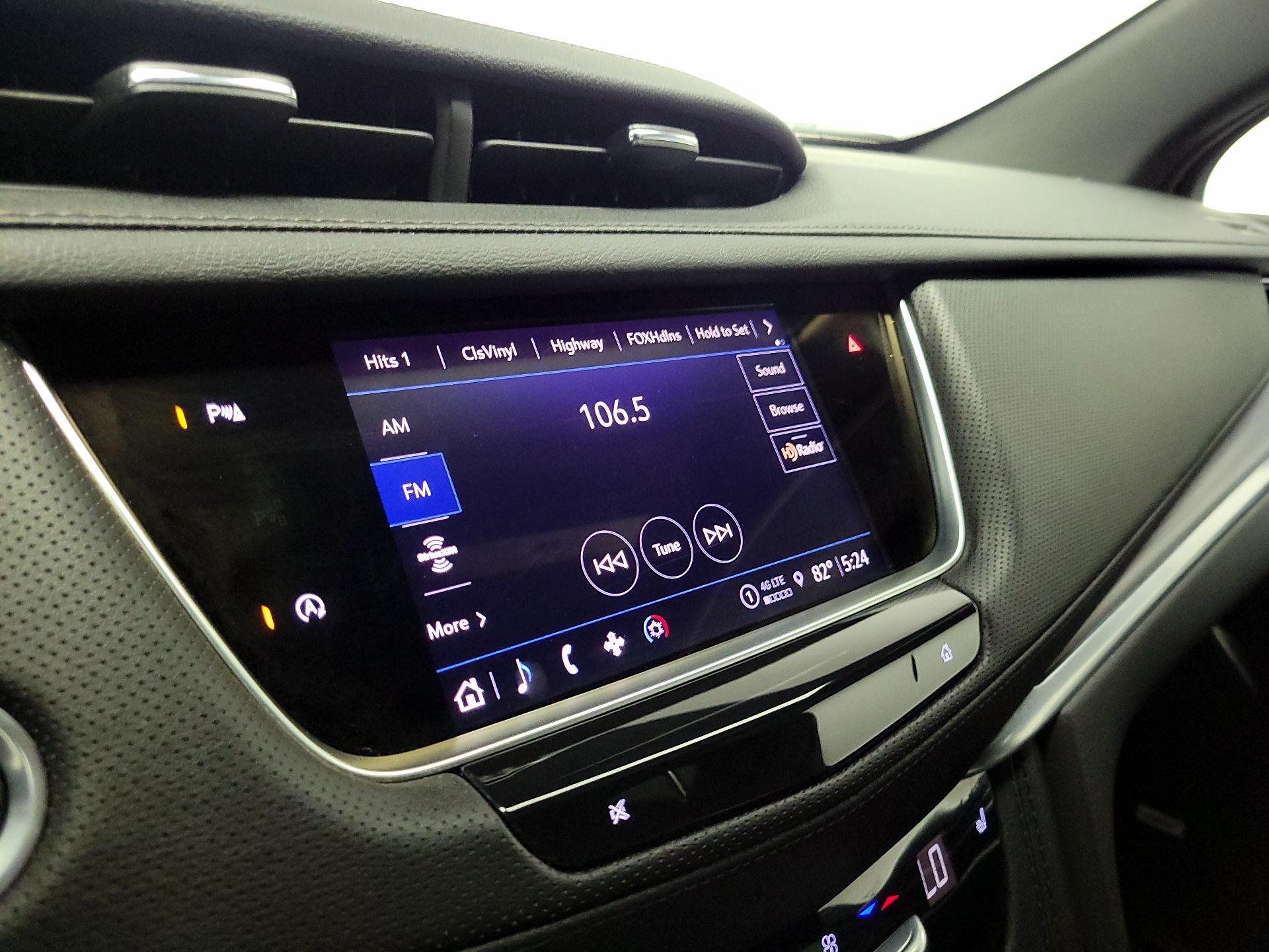 Thumbnail: 2024 Cadillac XT5 - 15