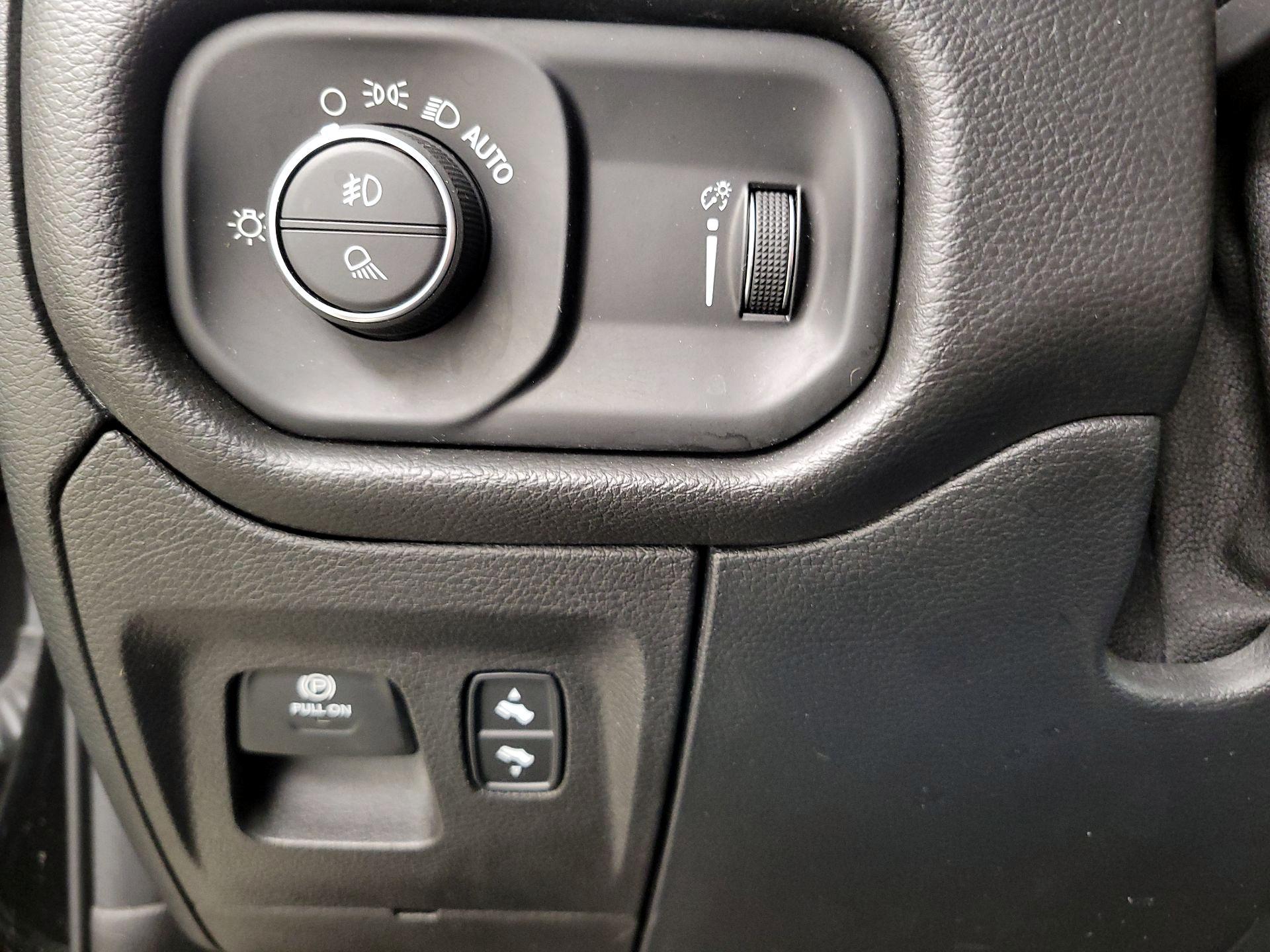 Thumbnail: 2021 RAM 1500 - 13