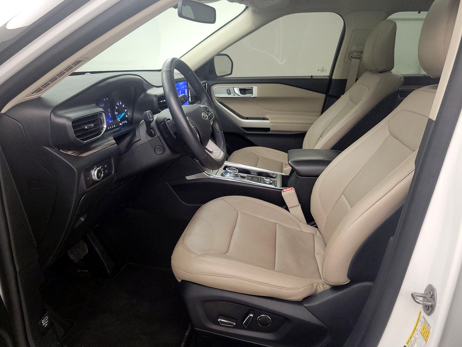 Thumbnail: 2020 Ford Explorer - 11