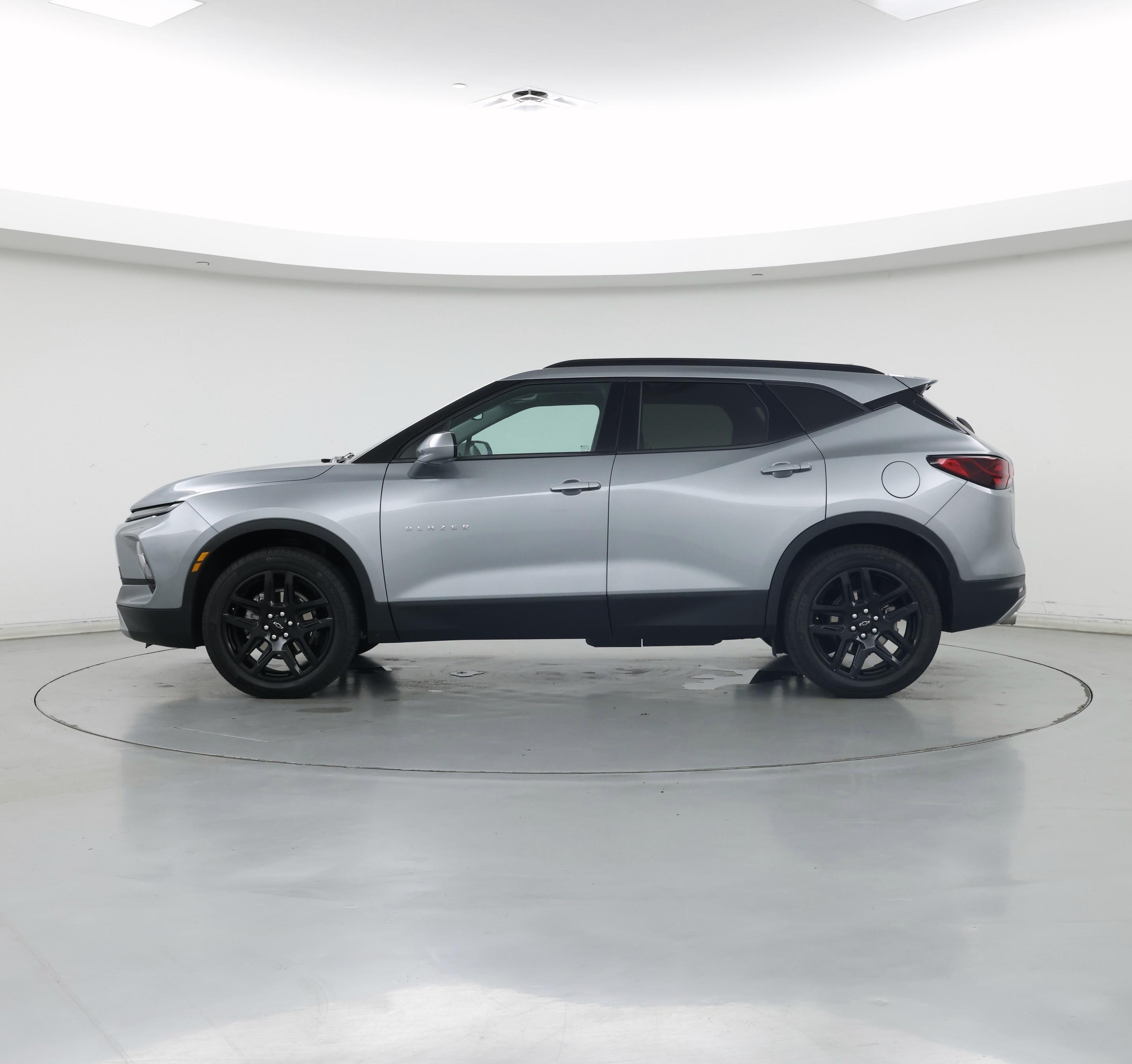 Thumbnail: 2023 Chevrolet Blazer - 3