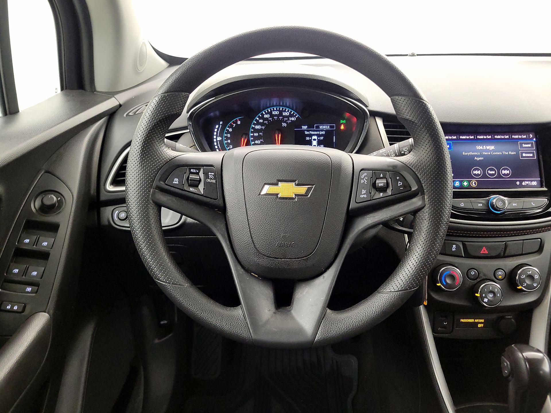 Thumbnail: 2020 Chevrolet Trax - 10