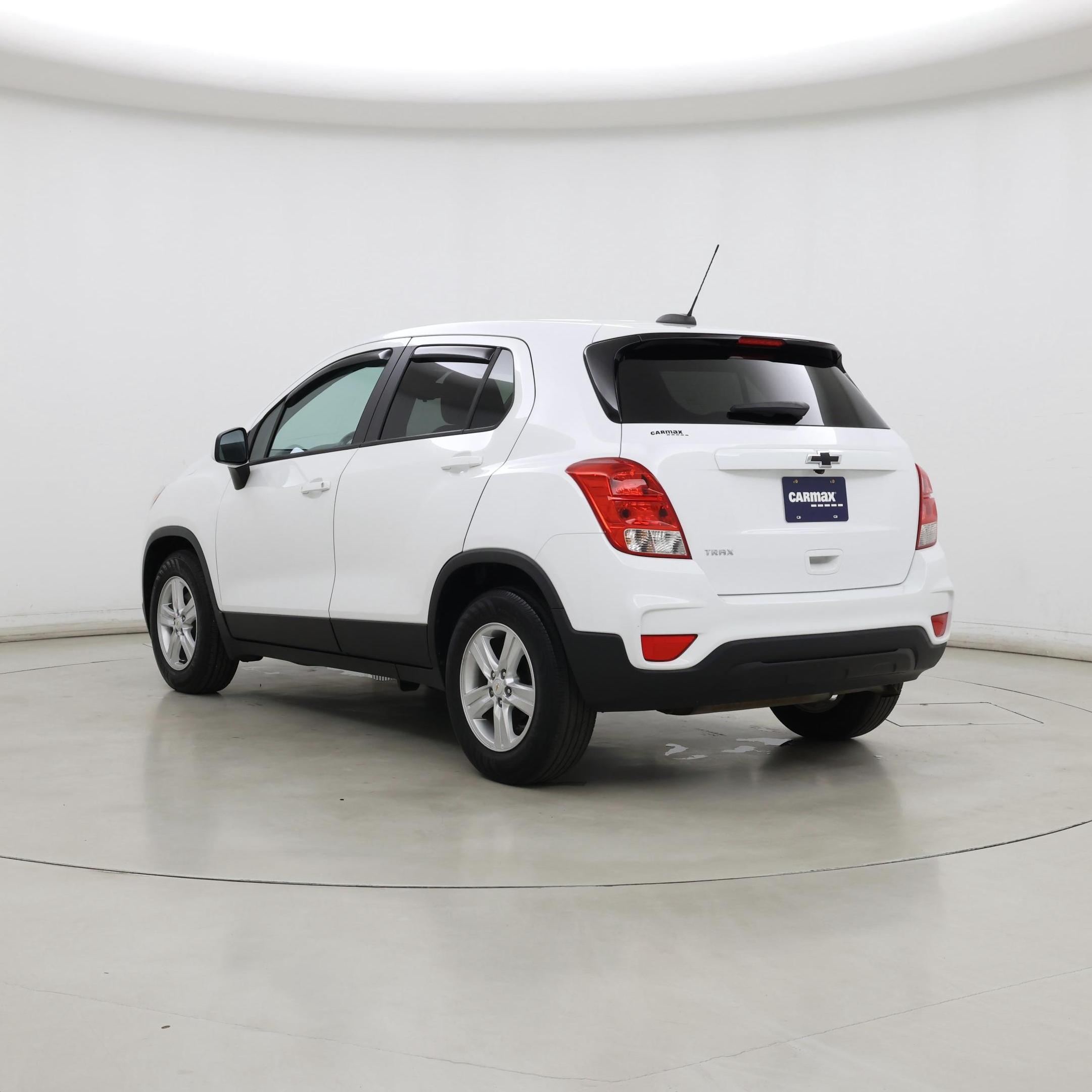 Thumbnail: 2020 Chevrolet Trax - 2