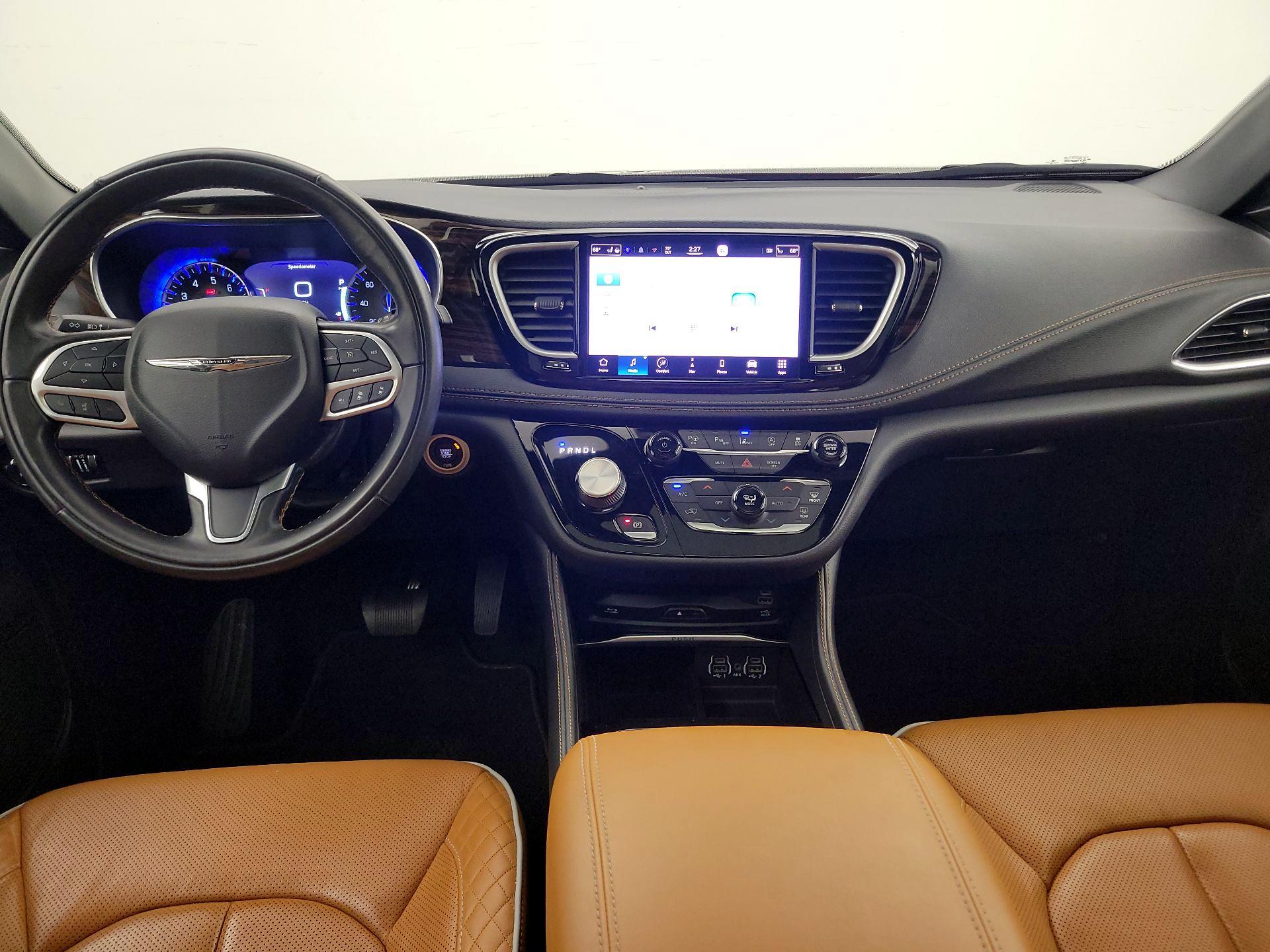 Thumbnail: 2022 Chrysler Pacifica - 9