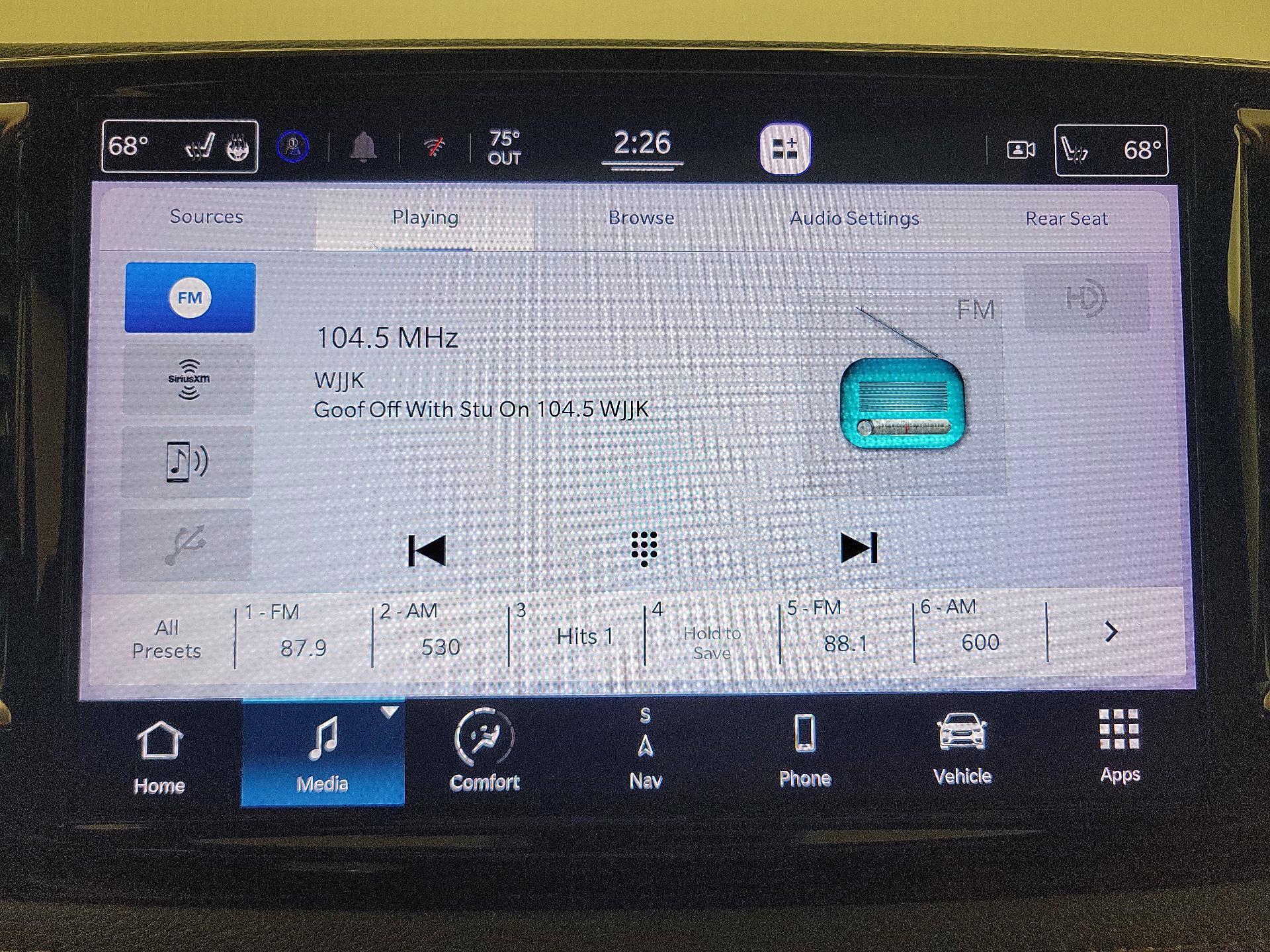 Thumbnail: 2022 Chrysler Pacifica - 16