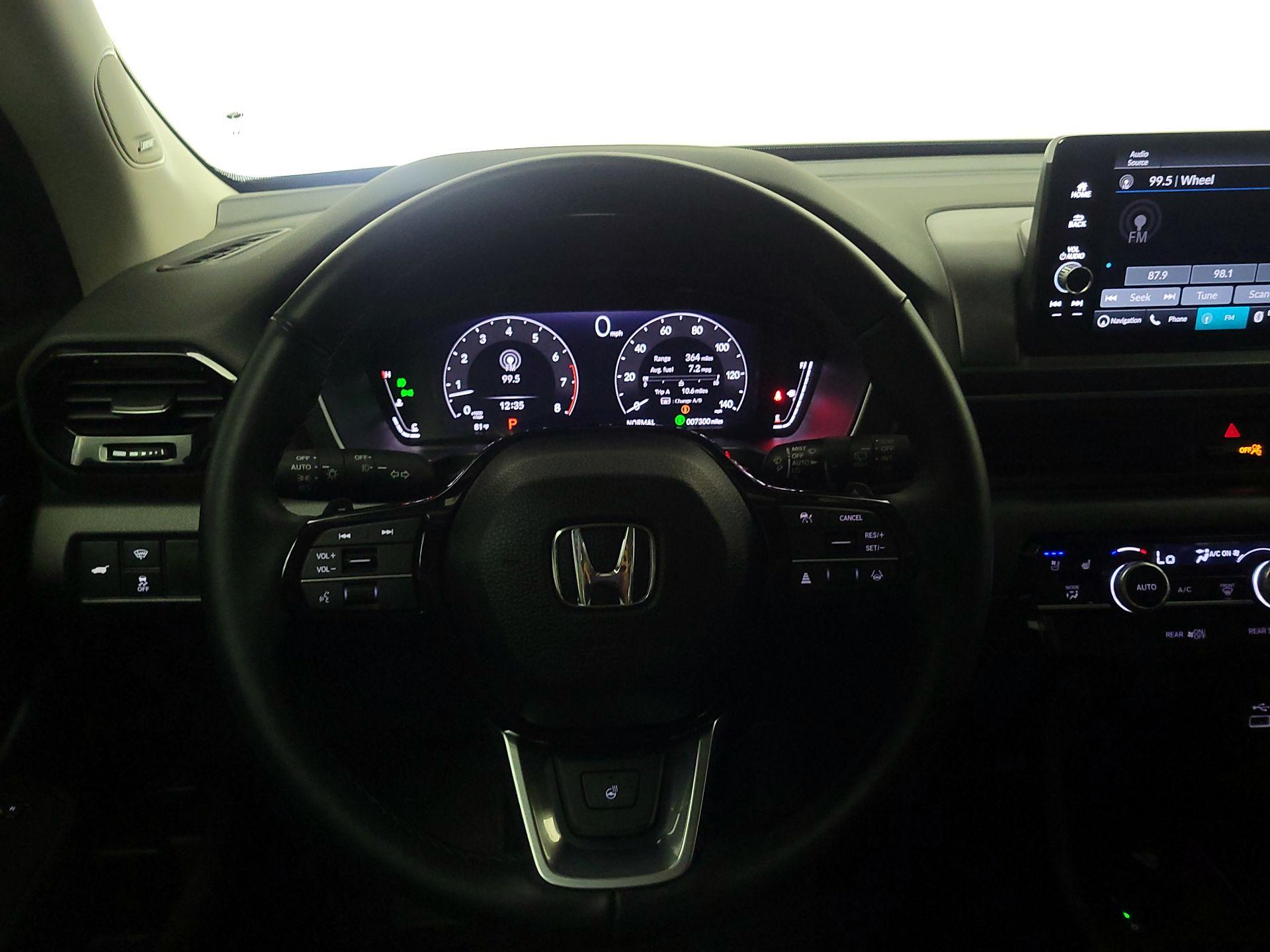 Thumbnail: 2023 Honda Pilot - 10
