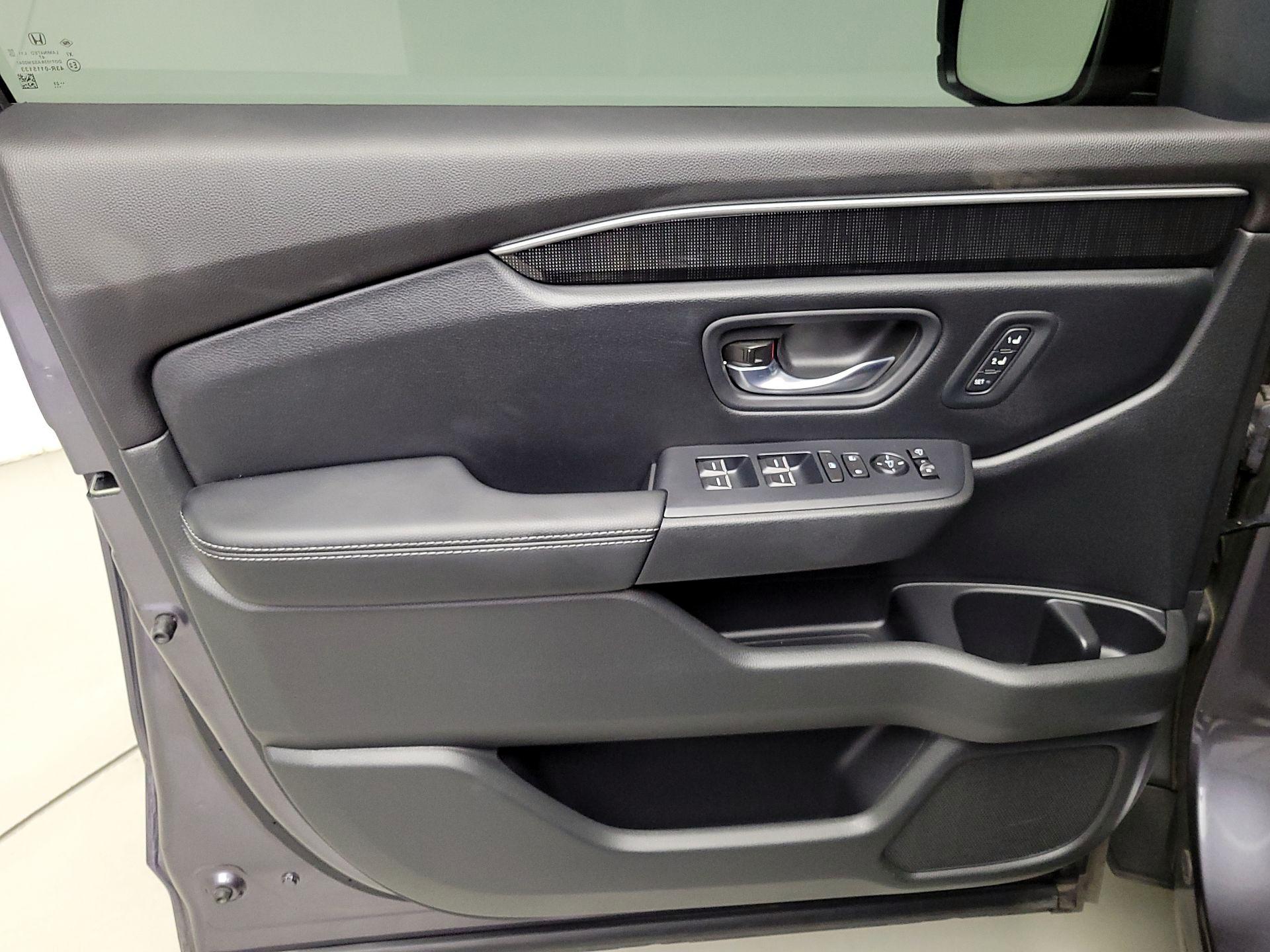 Thumbnail: 2023 Honda Pilot - 12